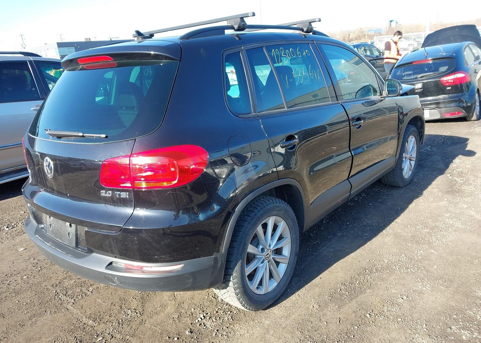 2012 VOLKSWAGEN TIGUAN