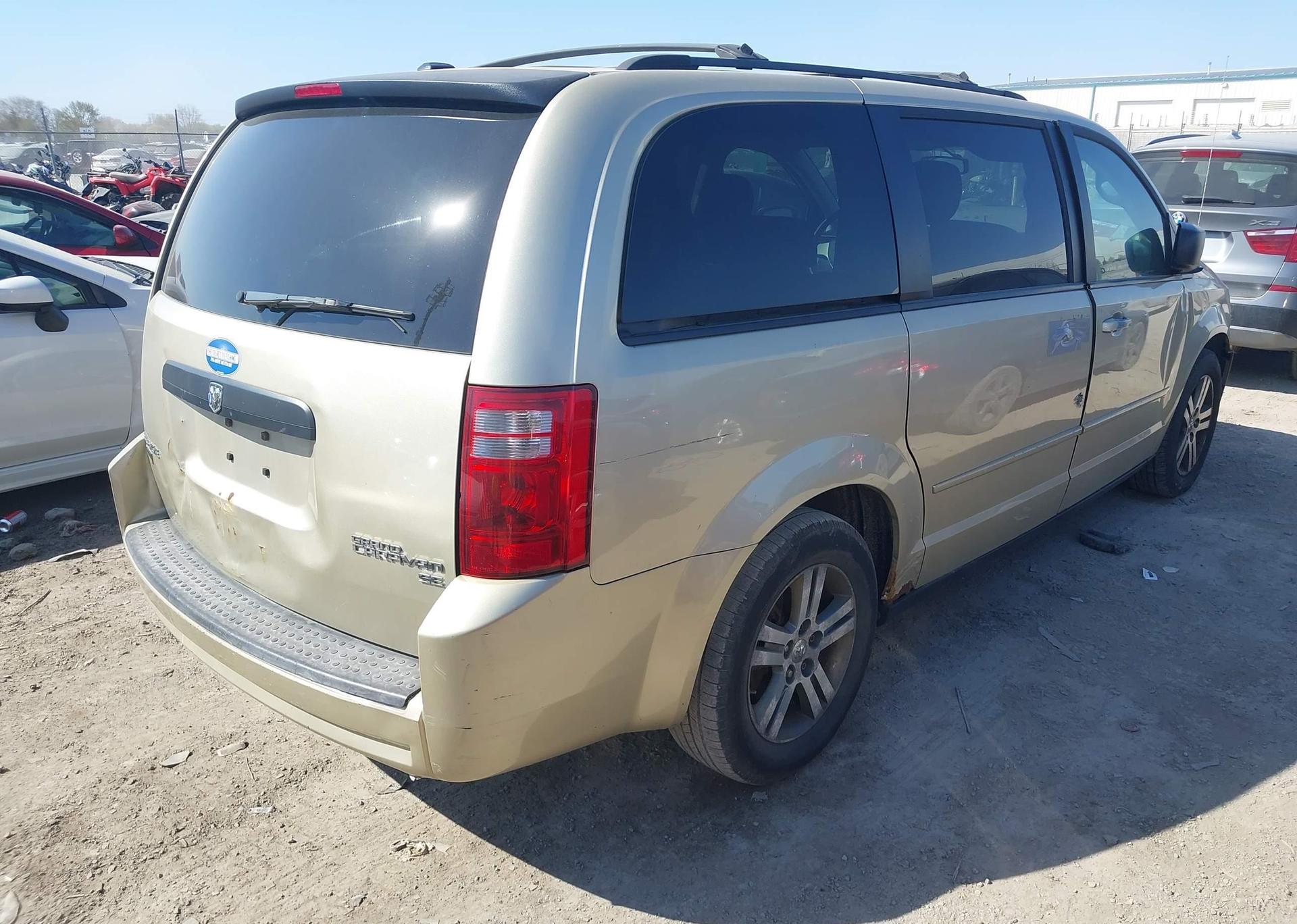 2010 DODGE GRAND CARAVAN SE