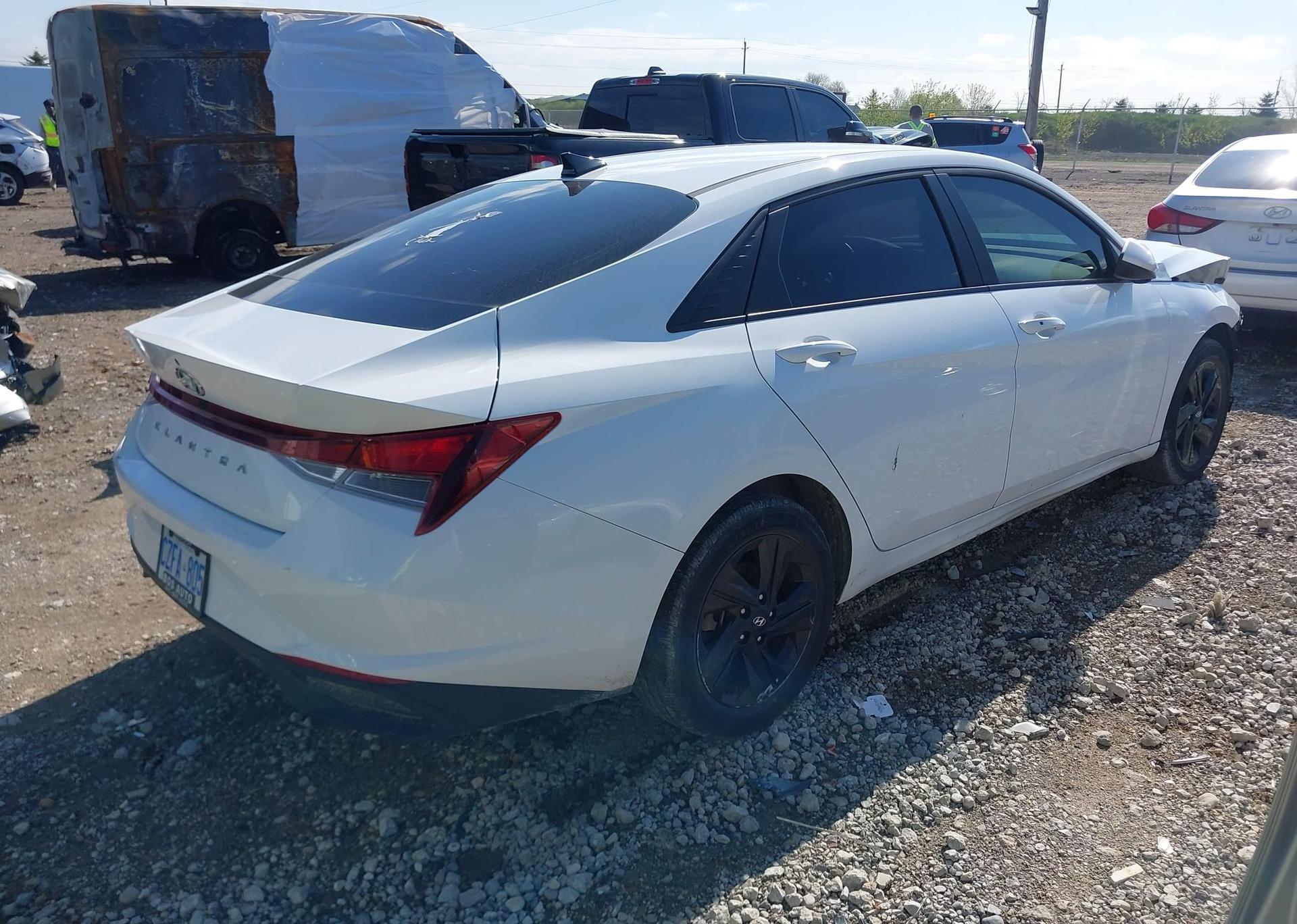 2022 HYUNDAI ELANTRA SEL