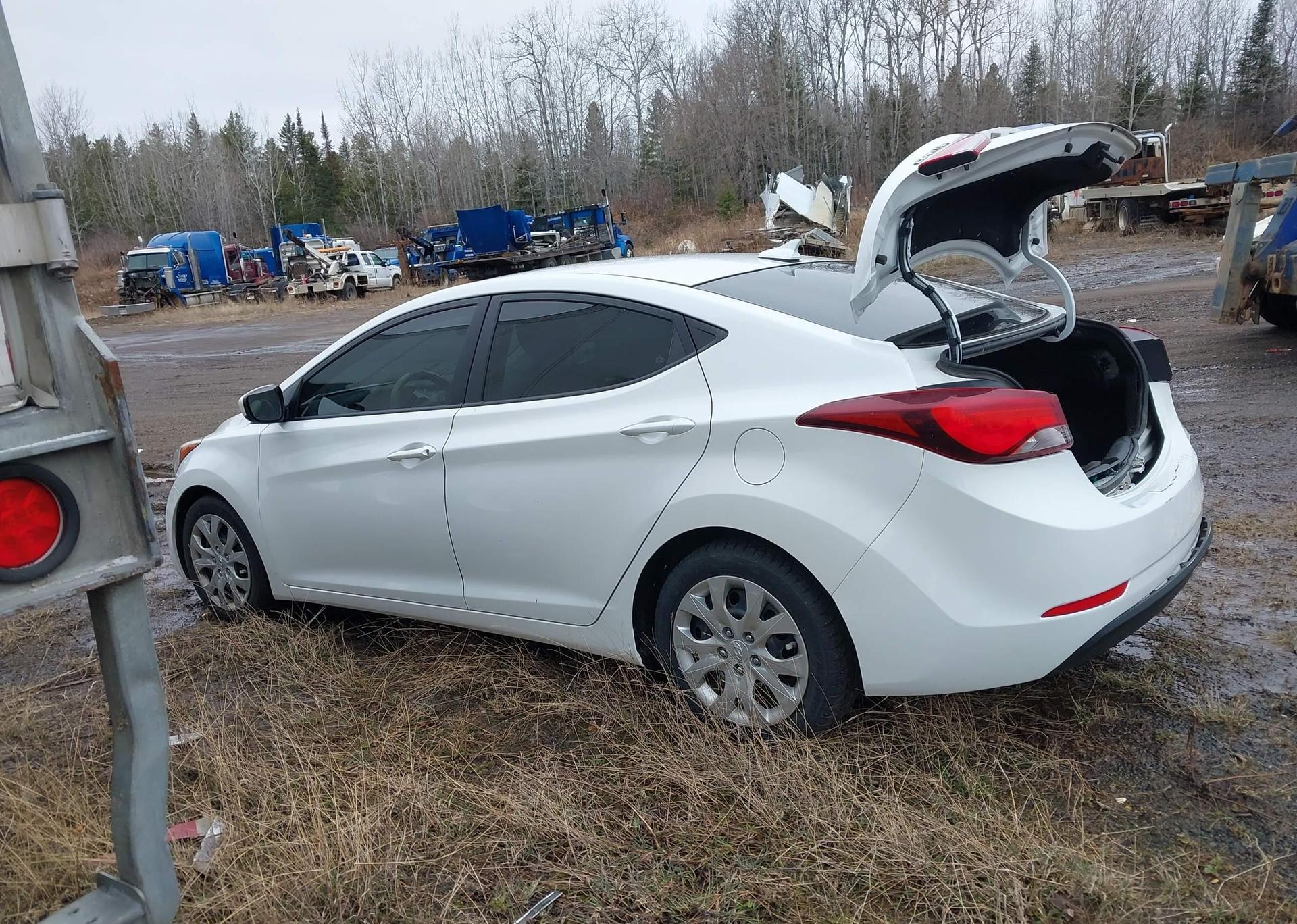 2016 HYUNDAI ELANTRA GL