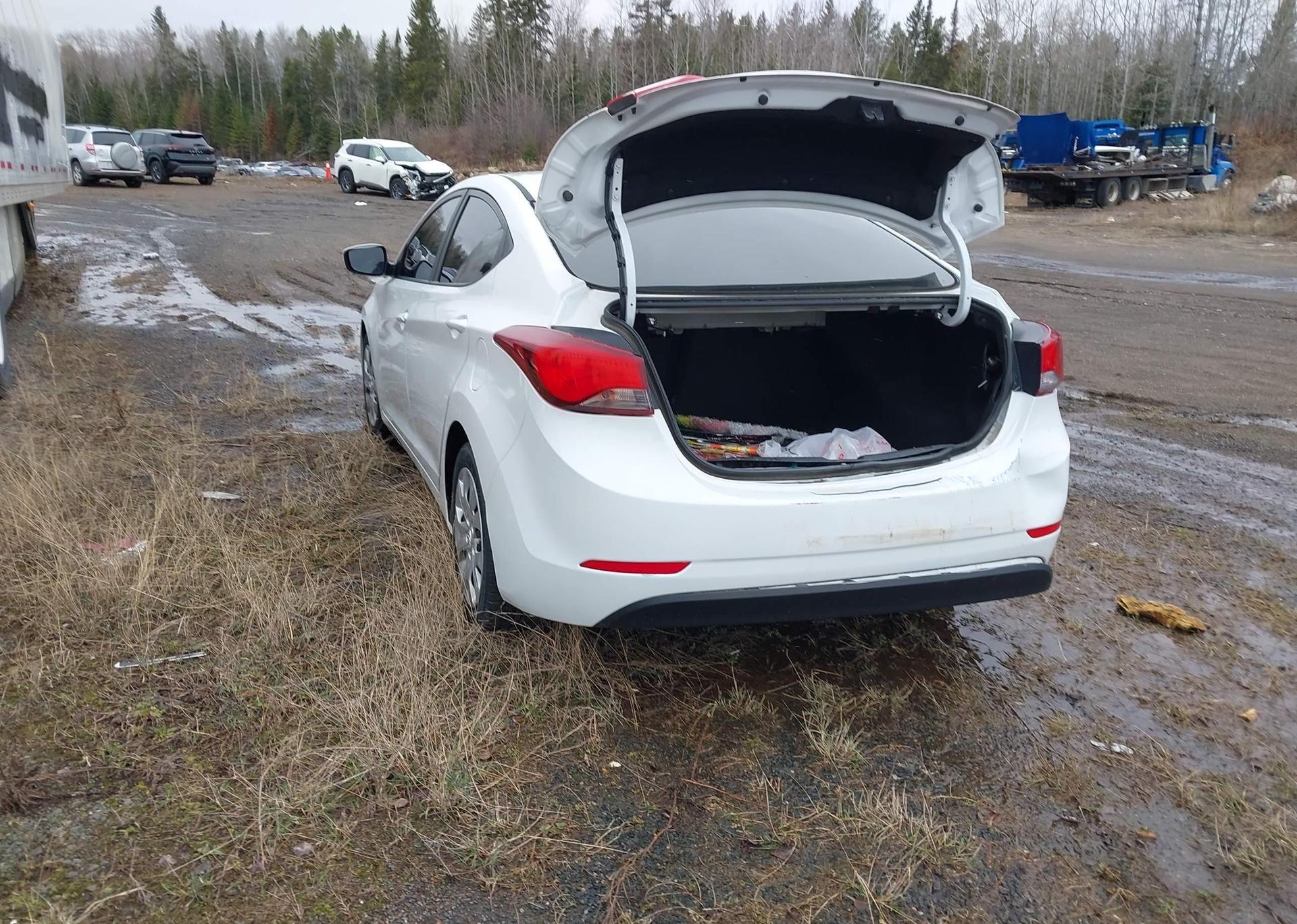 2016 HYUNDAI ELANTRA GL