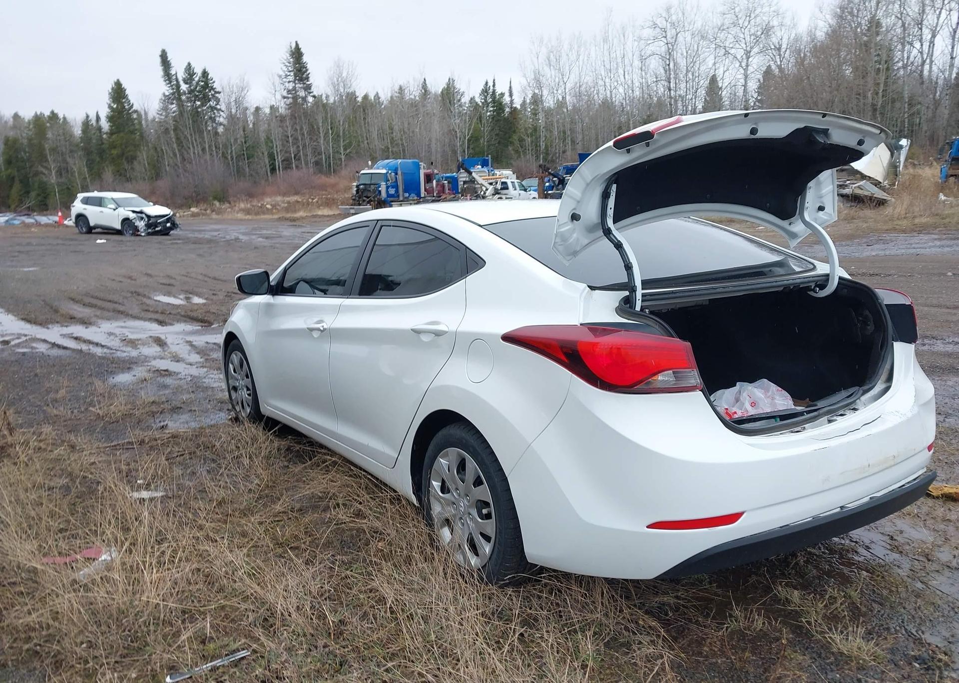2016 HYUNDAI ELANTRA GL