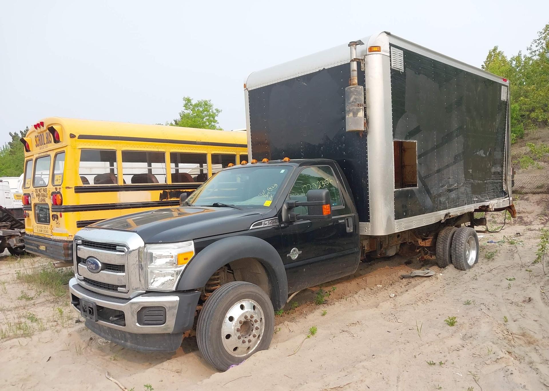2016 FORD F550
