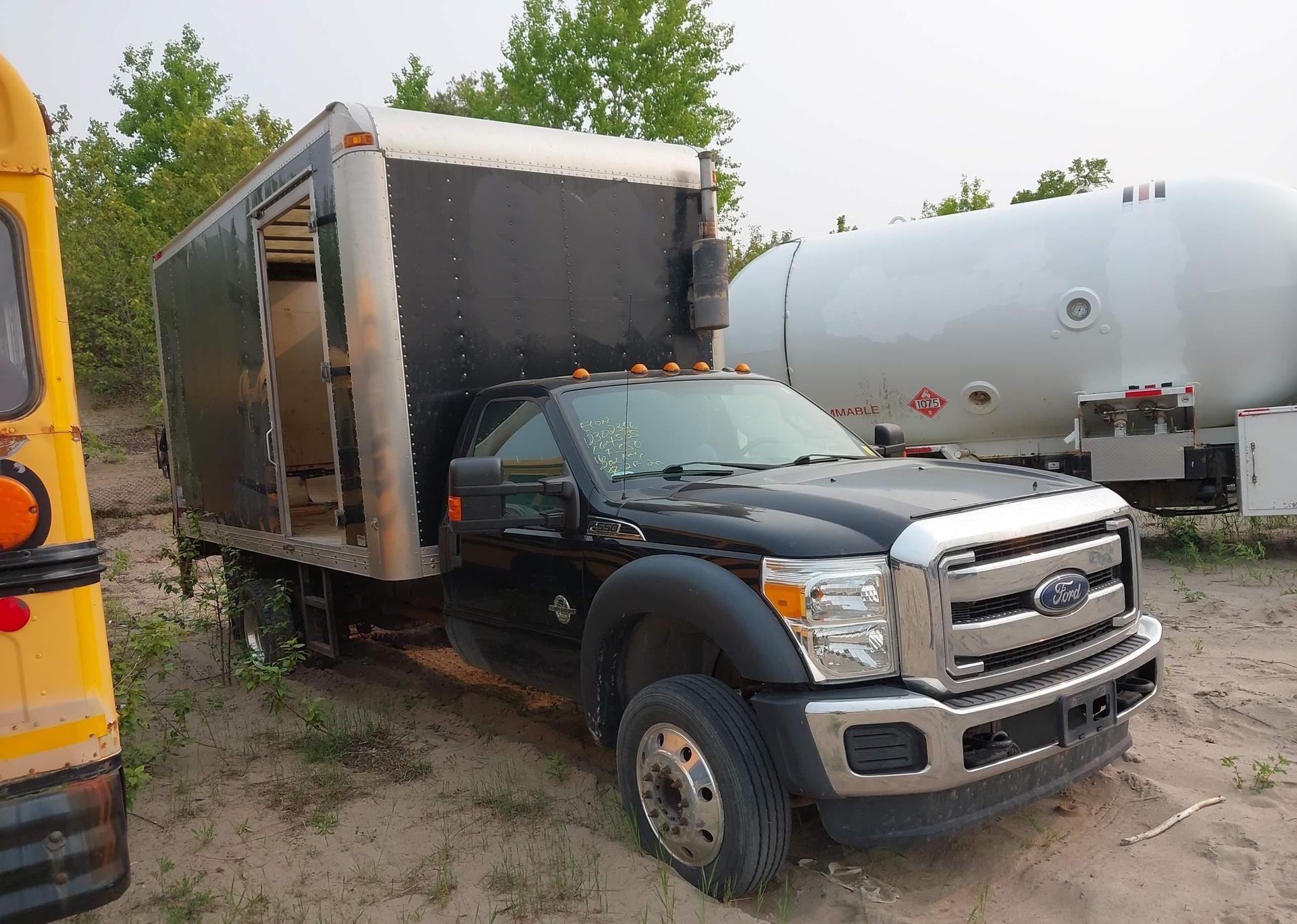 2016 FORD F550
