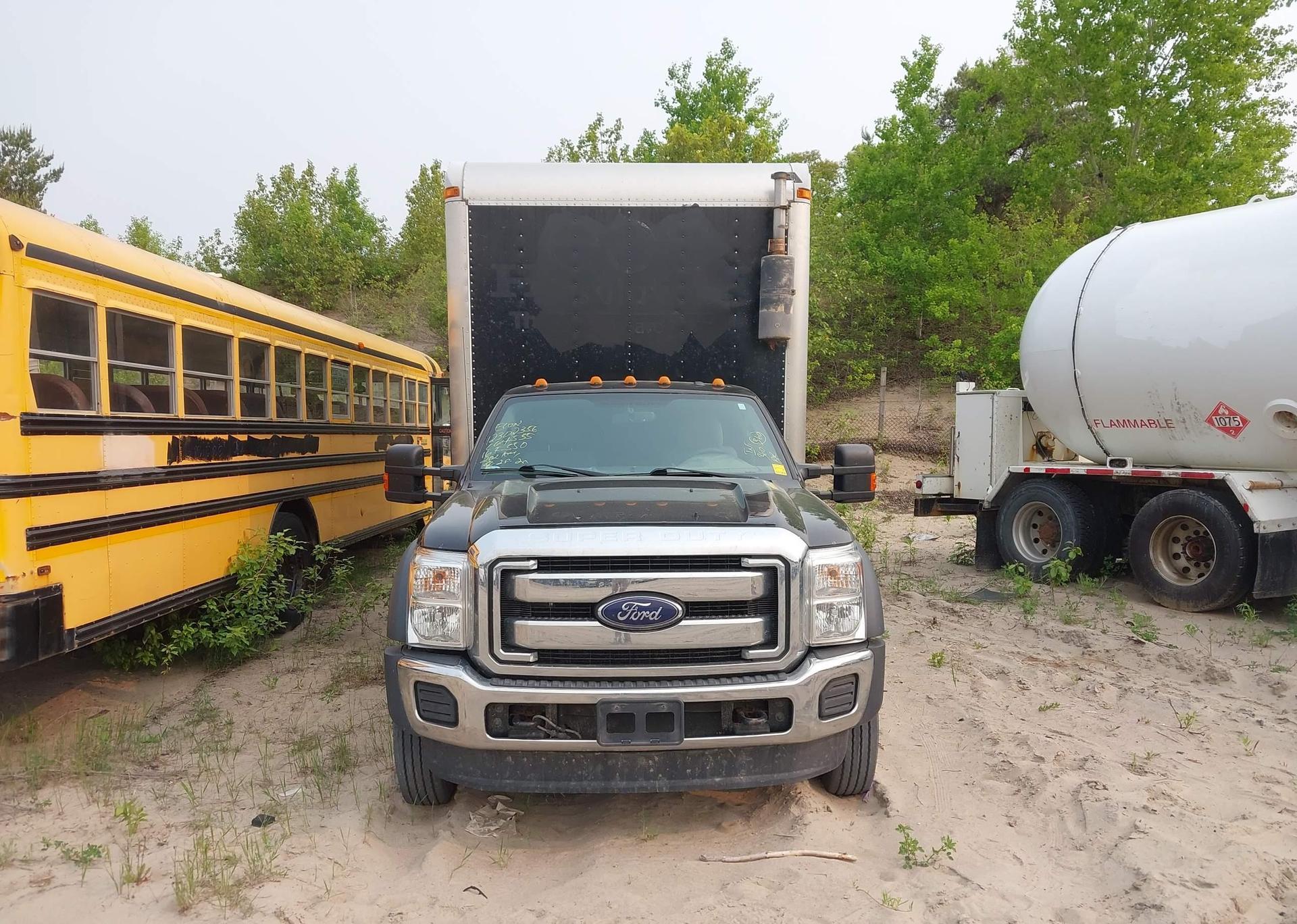 2016 FORD F550
