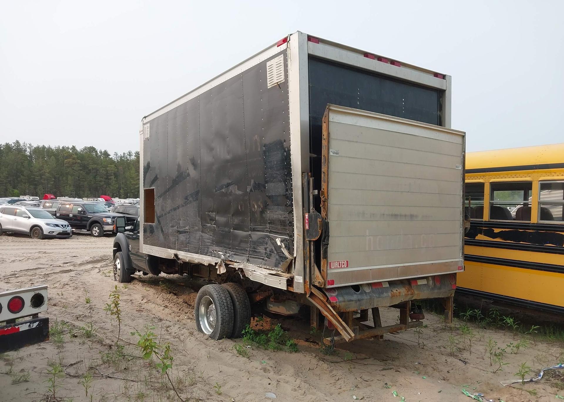 2016 FORD F550