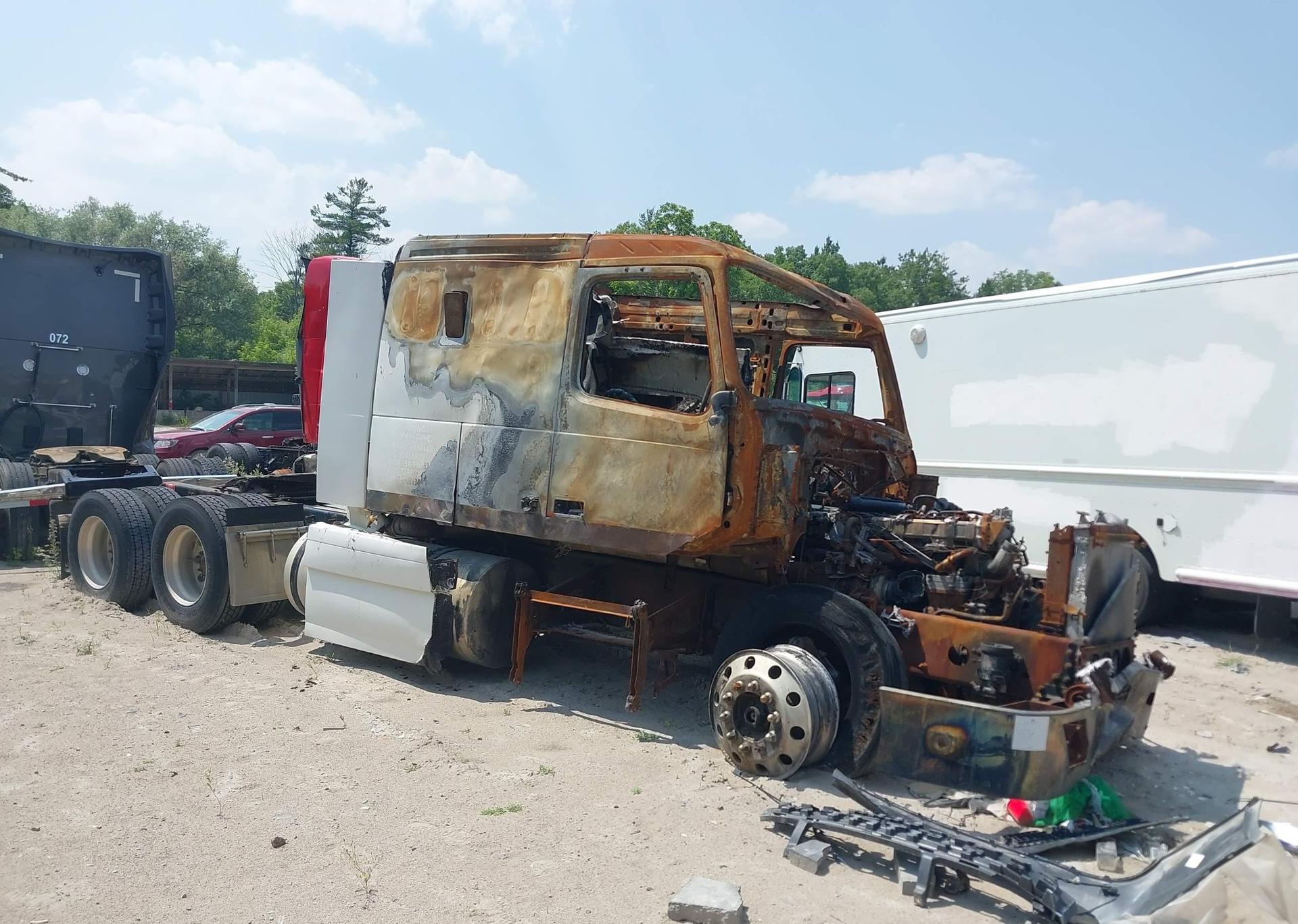 2008 VOLVO VN VNL