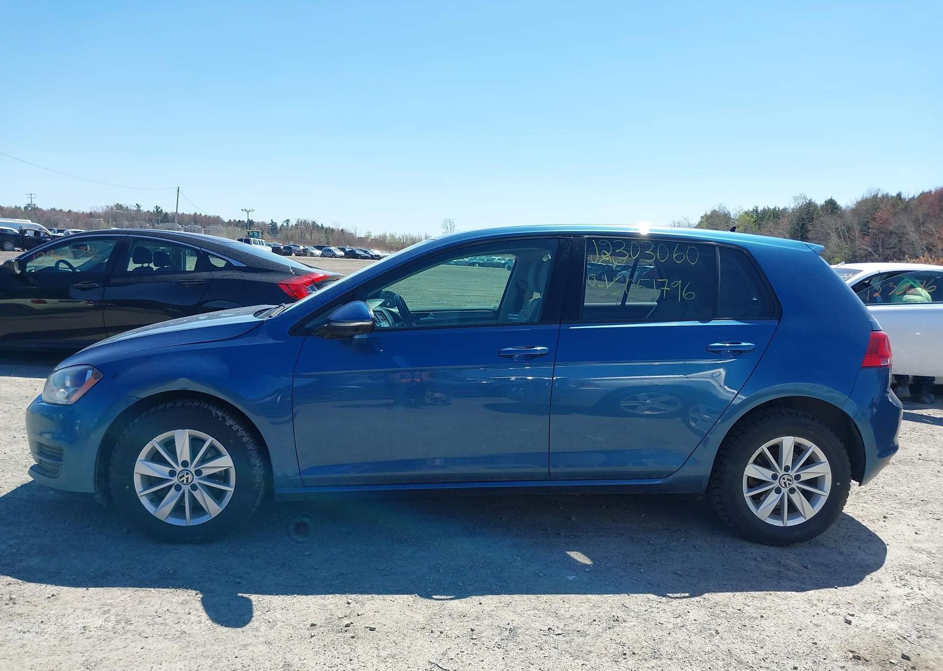 2015 VOLKSWAGEN GOLF