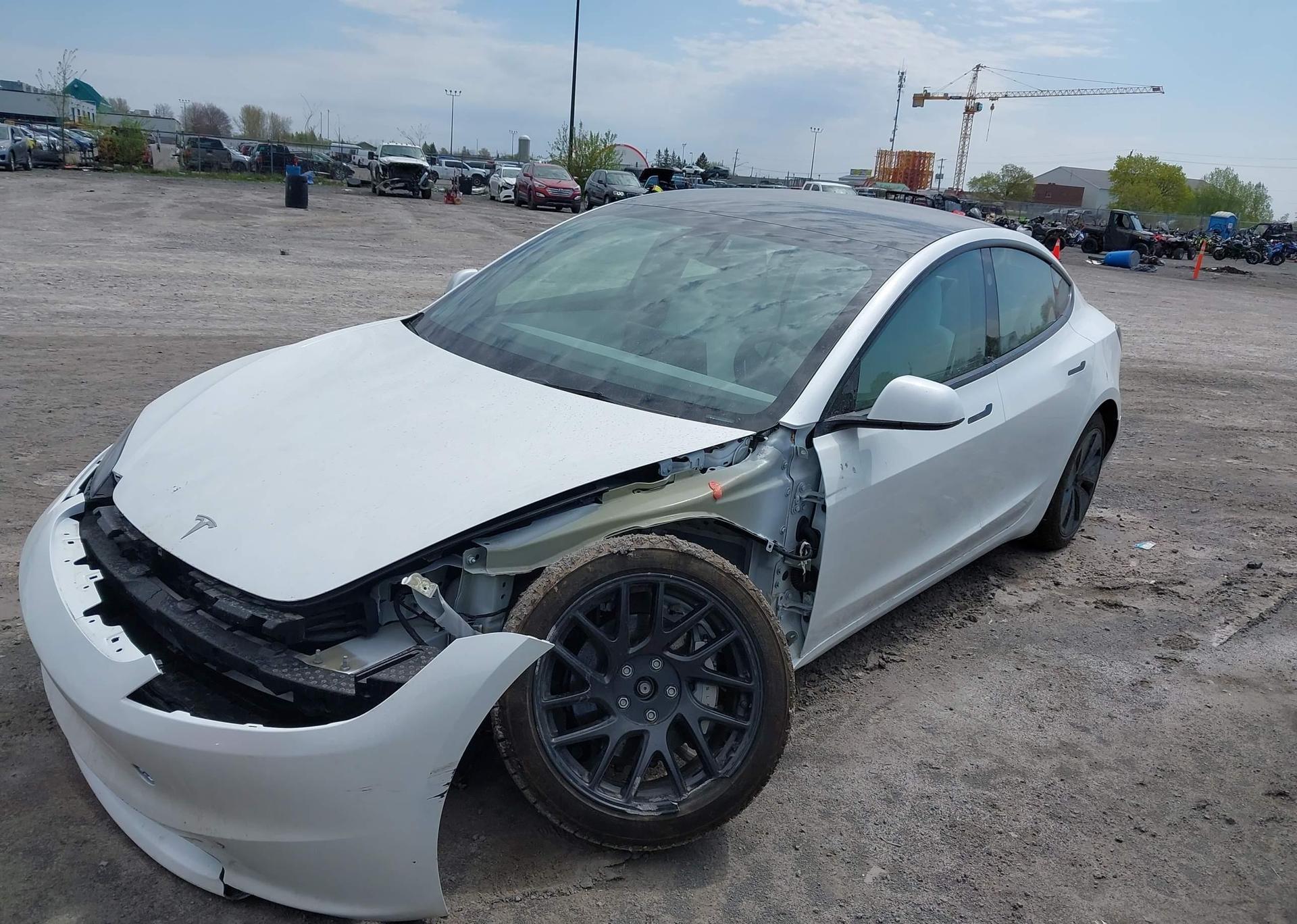 2025 TESLA MODEL 3