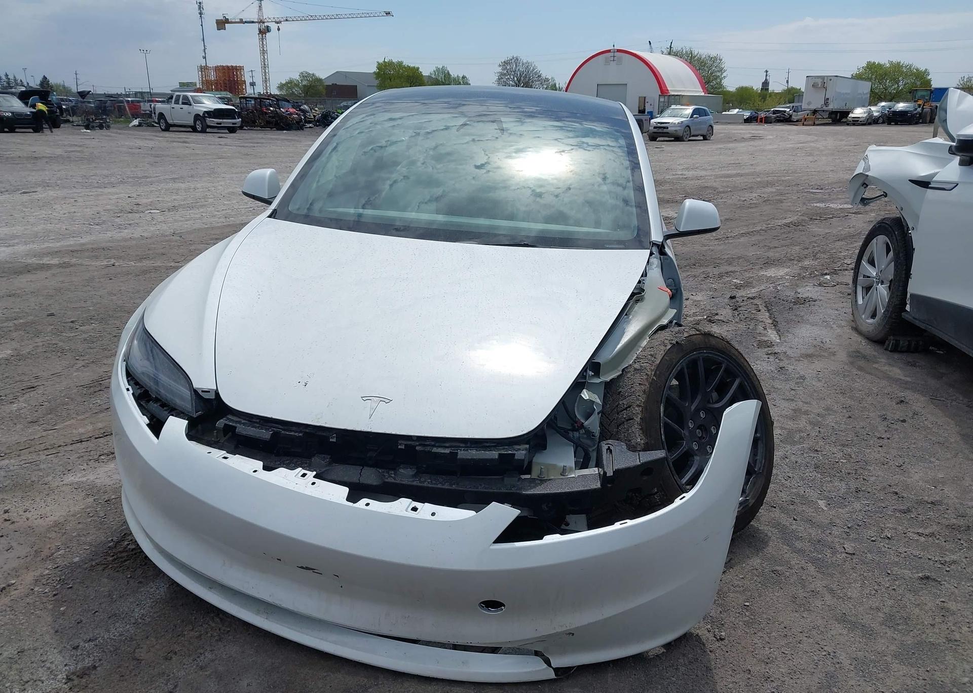2025 TESLA MODEL 3