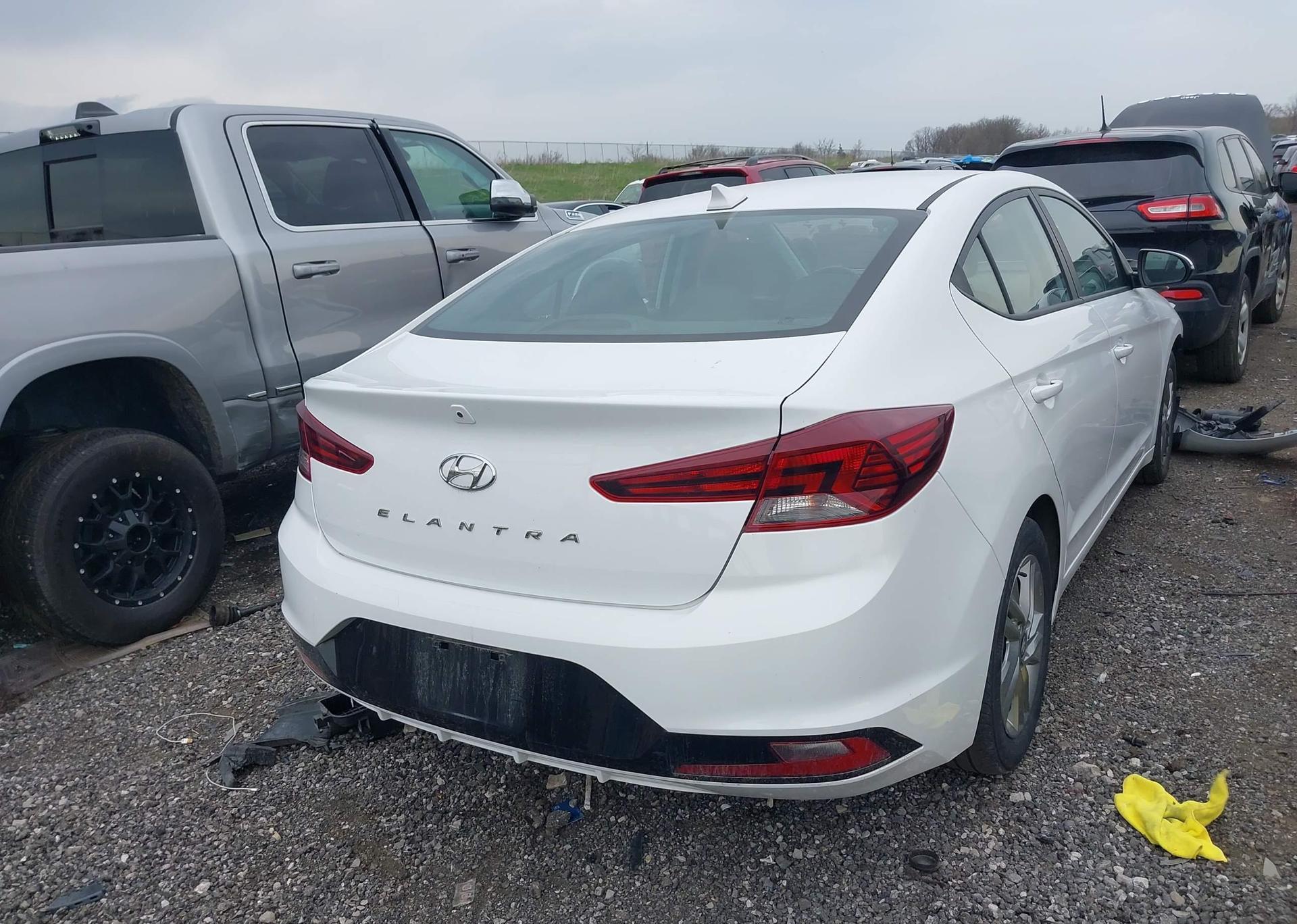 2020 HYUNDAI ELANTRA SEL
