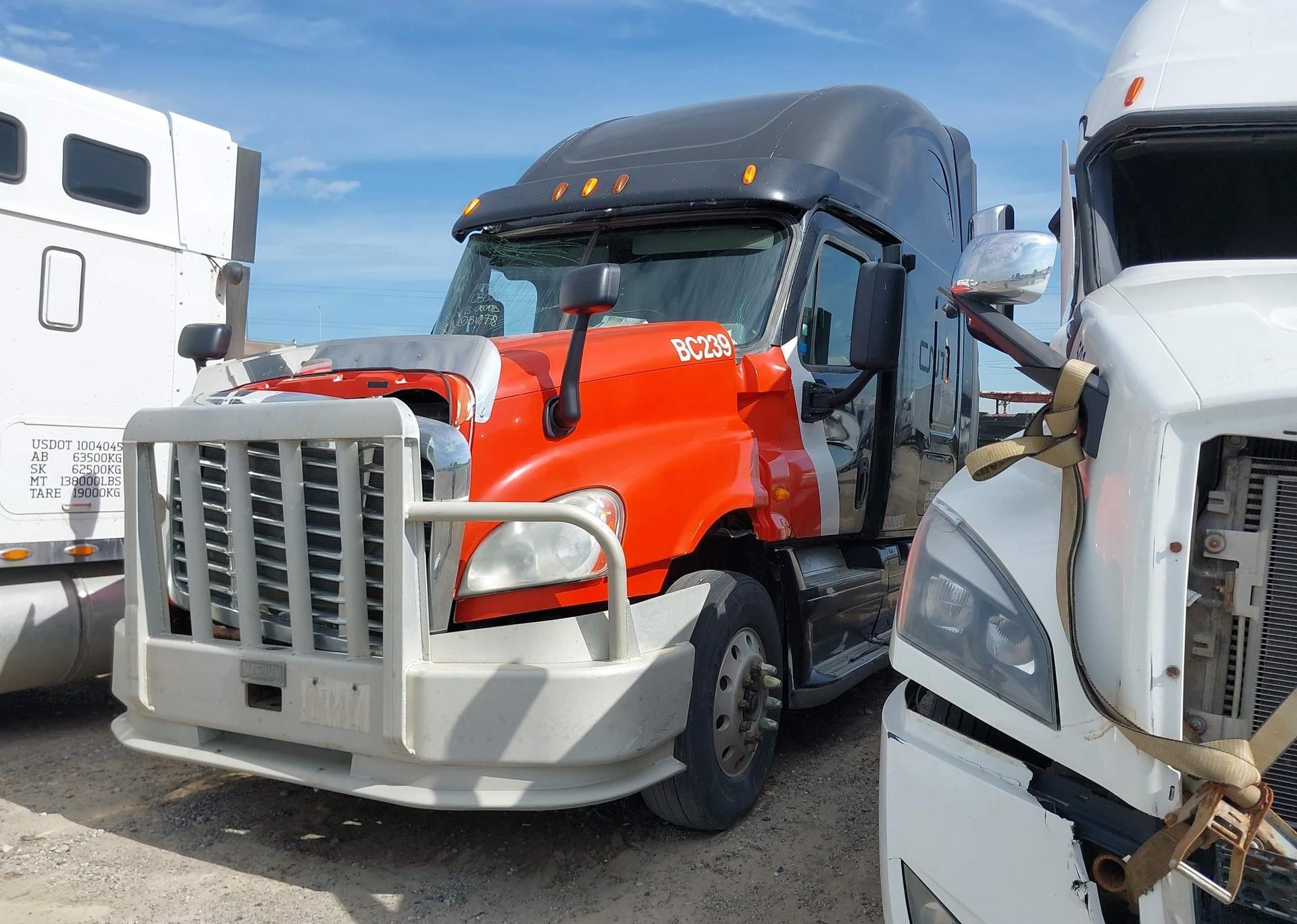 2013 FREIGHTLINER CASCADIA 125