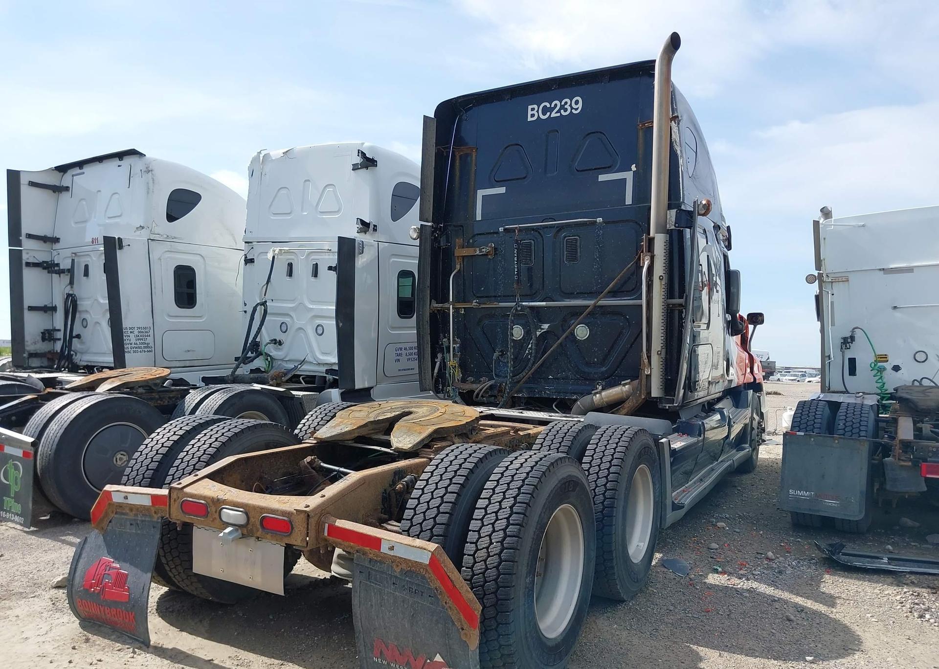 2013 FREIGHTLINER CASCADIA 125
