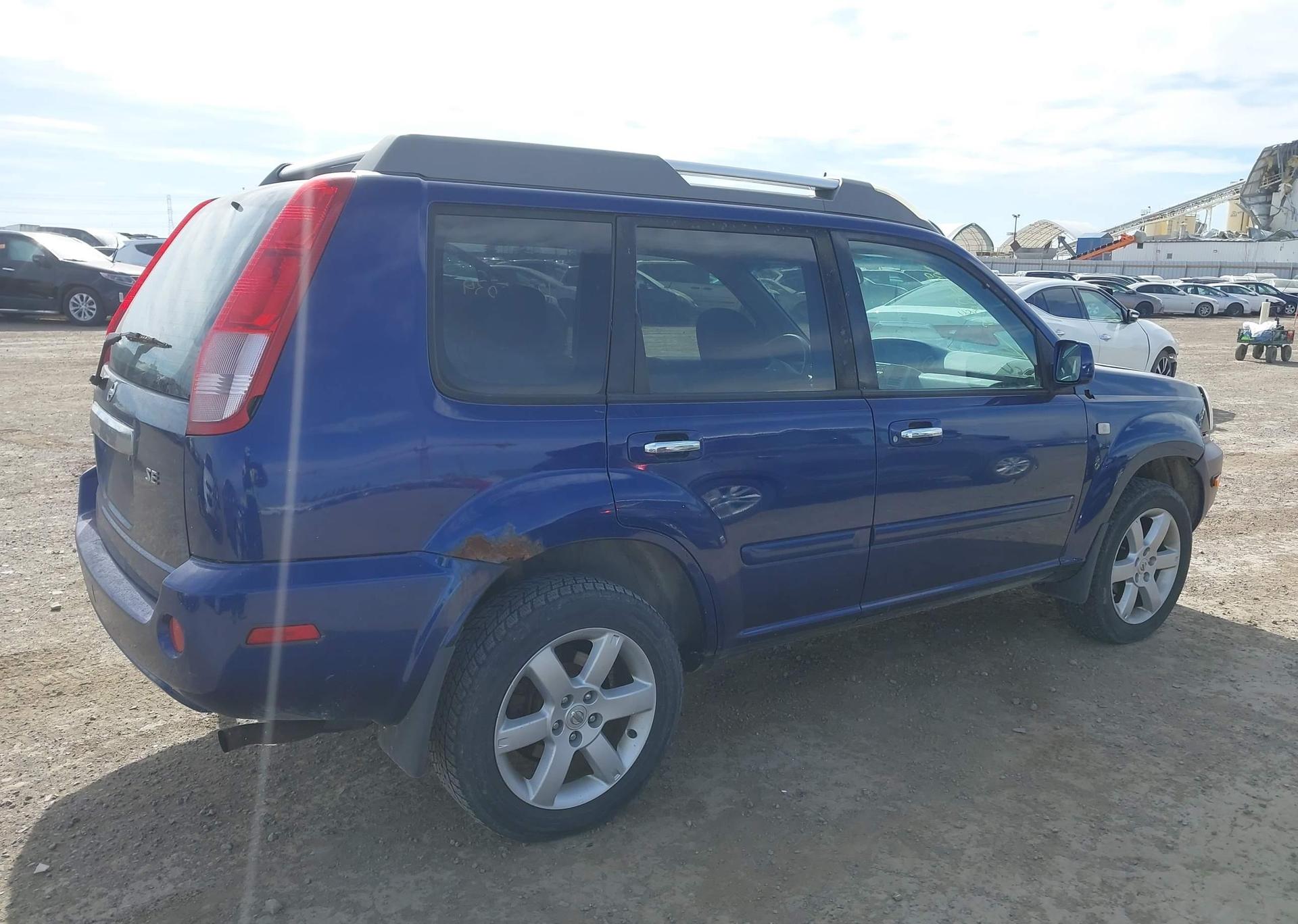2006 NISSAN X-TRAIL XE