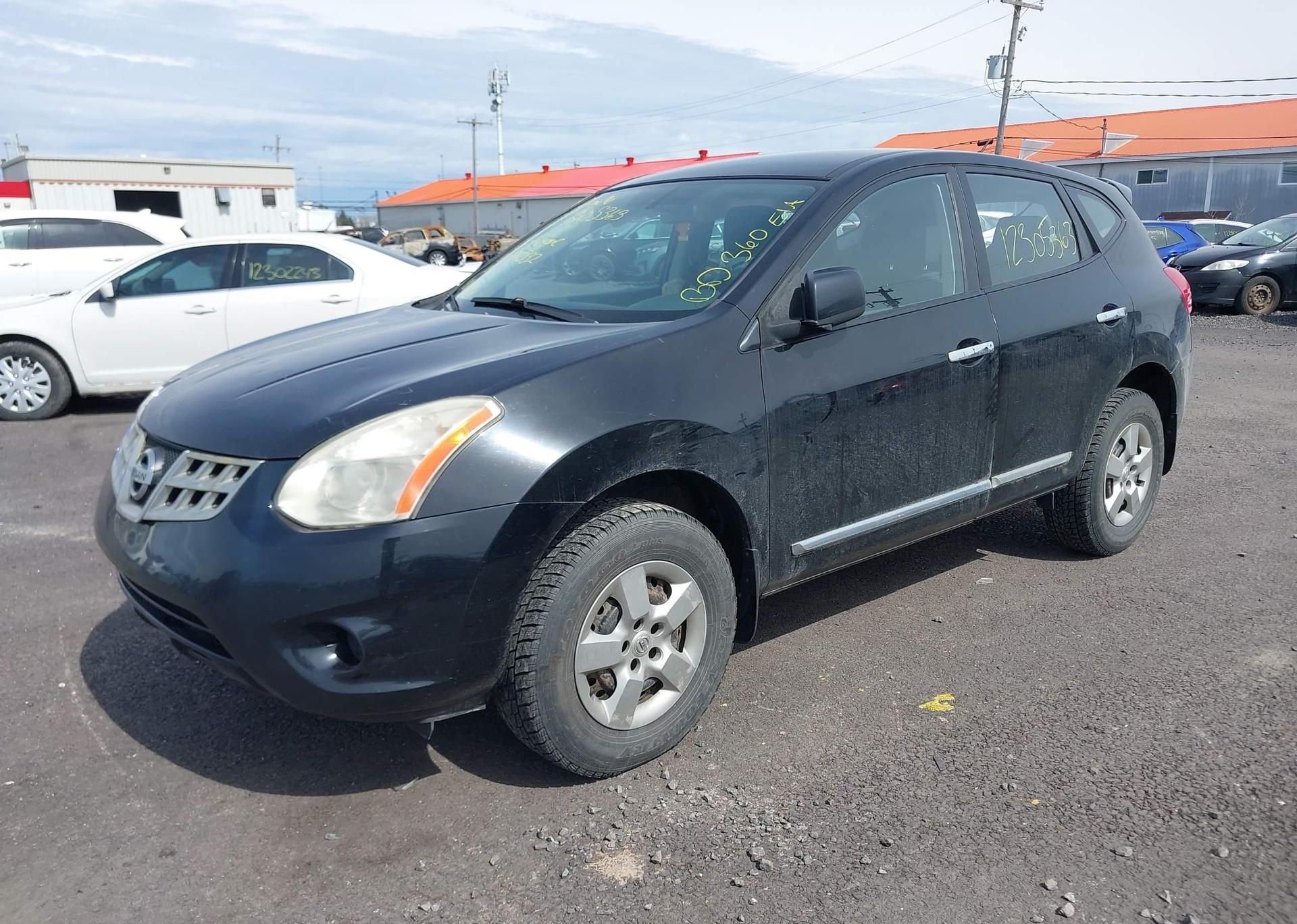 2013 NISSAN ROGUE S
