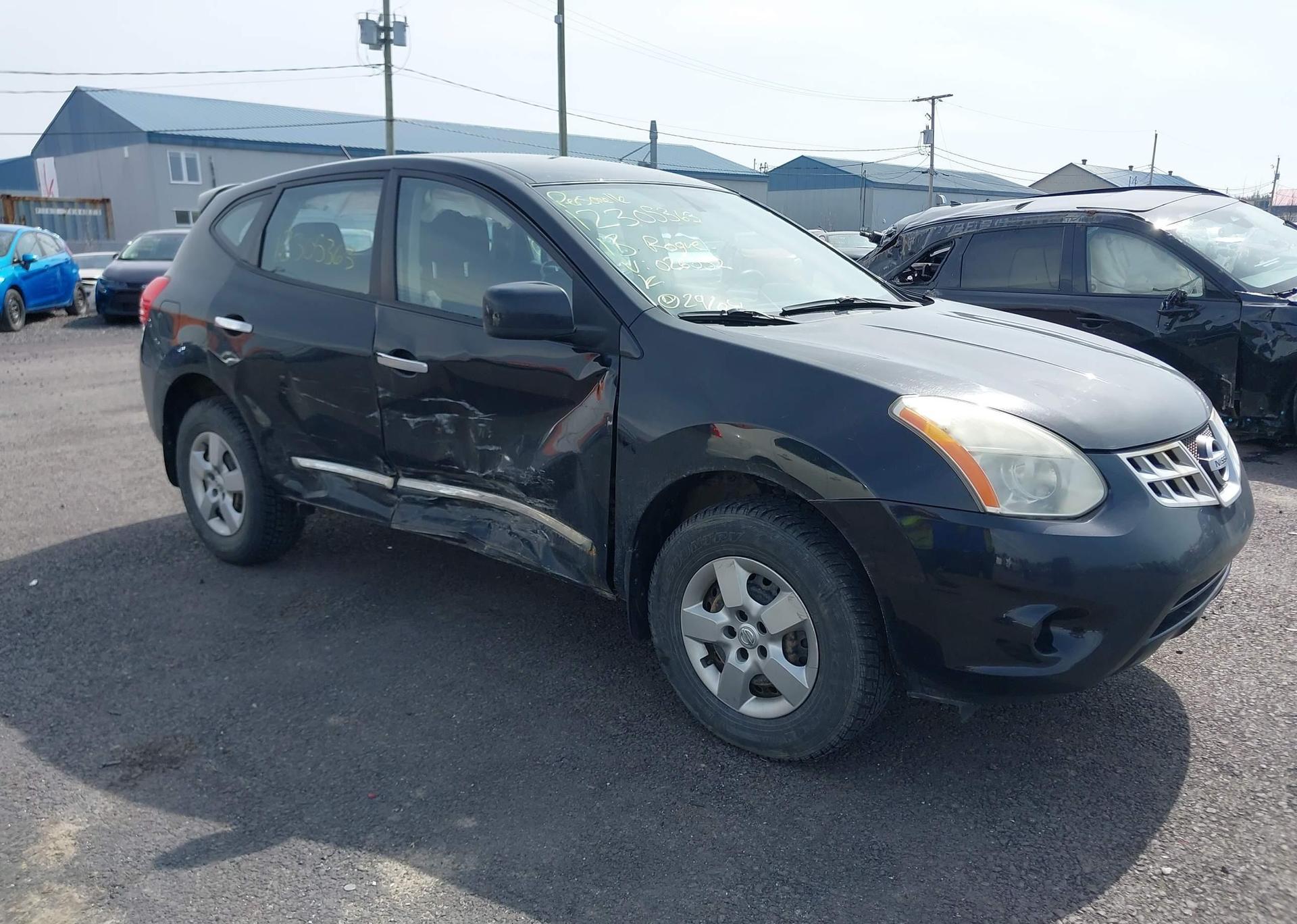 2013 NISSAN ROGUE S