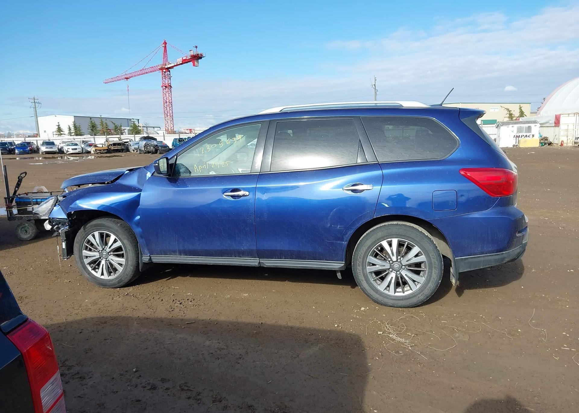 2018 NISSAN PATHFINDER S