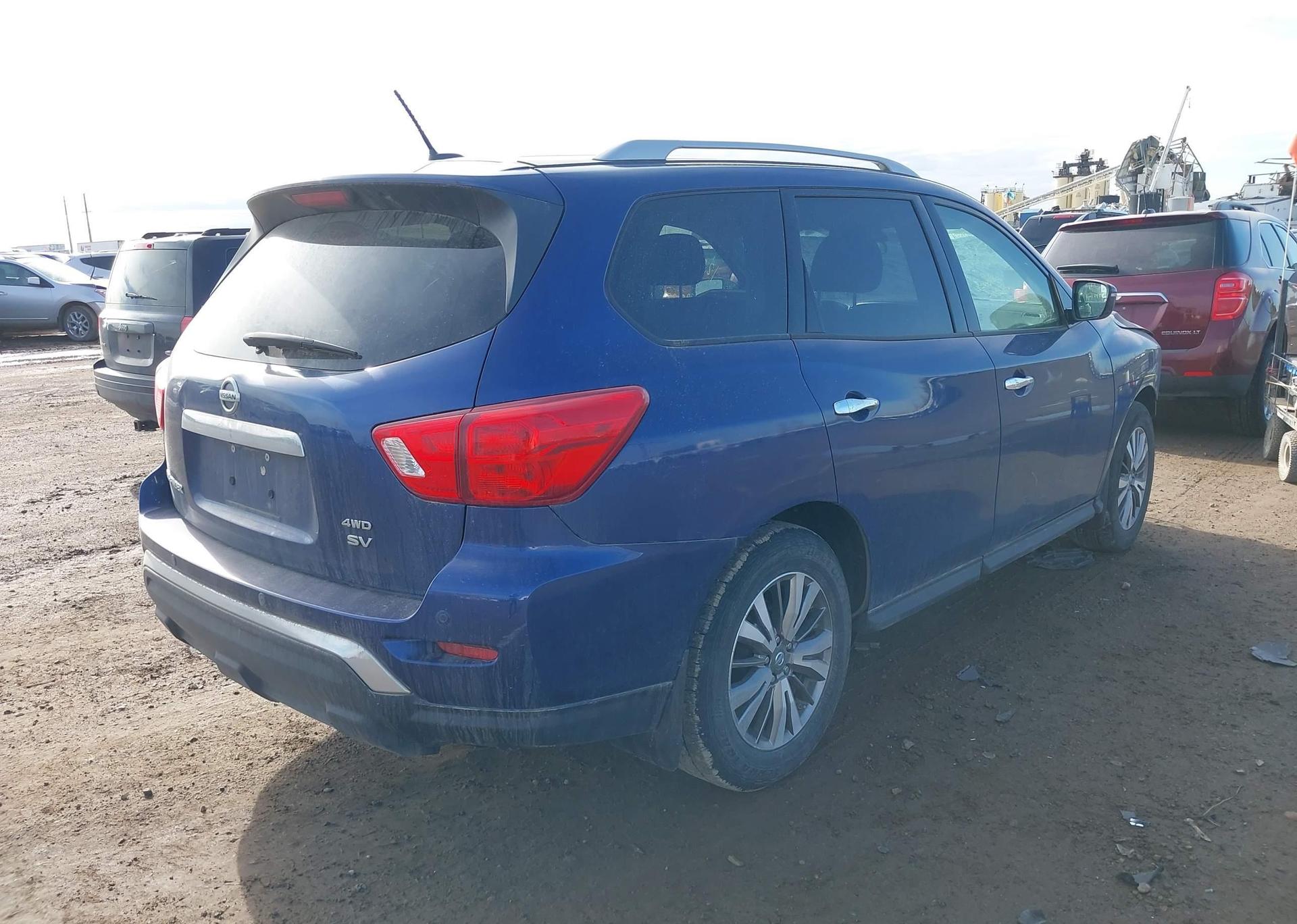 2018 NISSAN PATHFINDER S