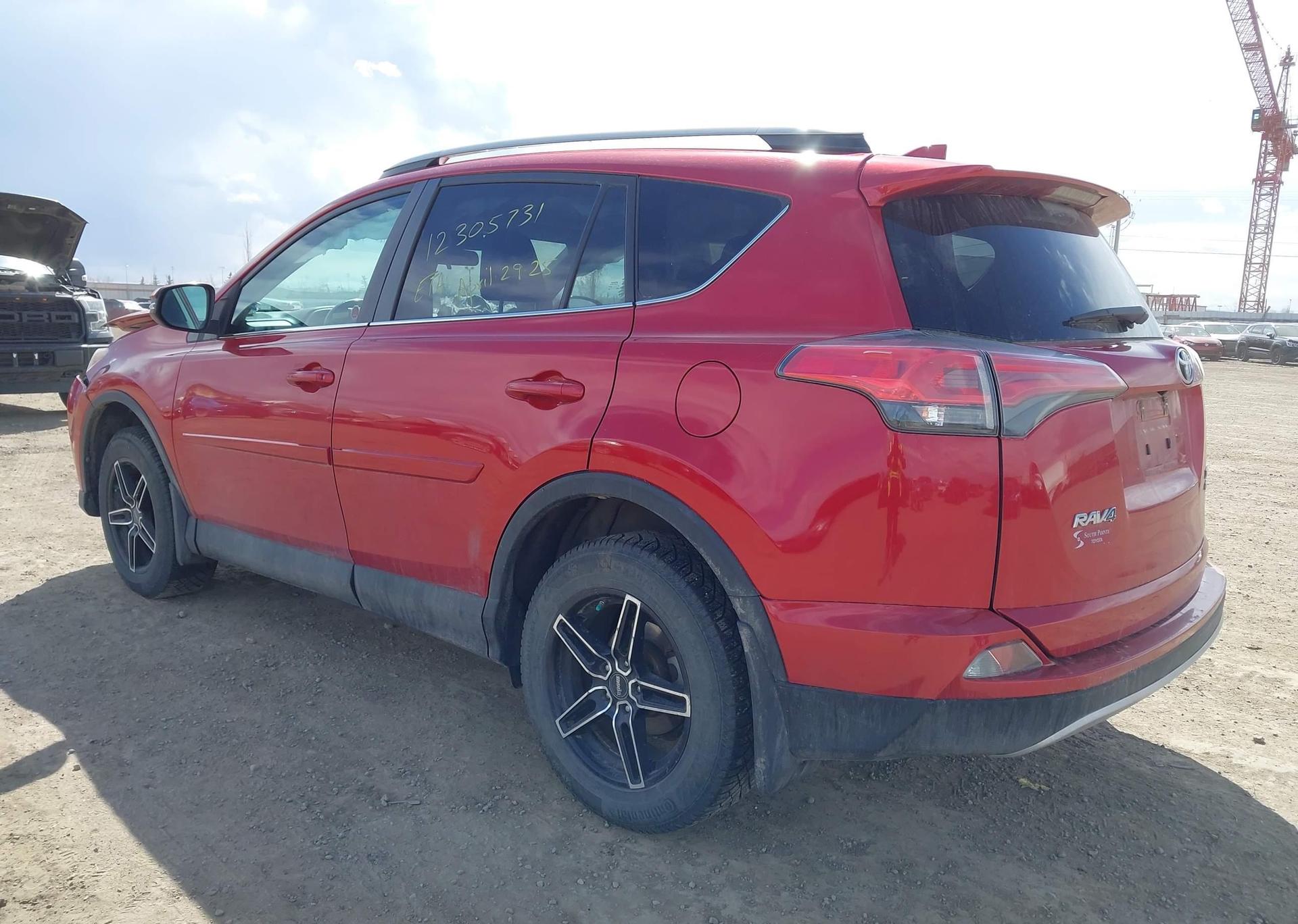 2017 TOYOTA RAV4 XLE