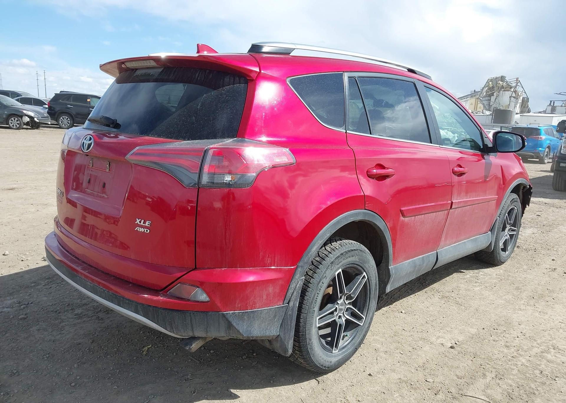 2017 TOYOTA RAV4 XLE