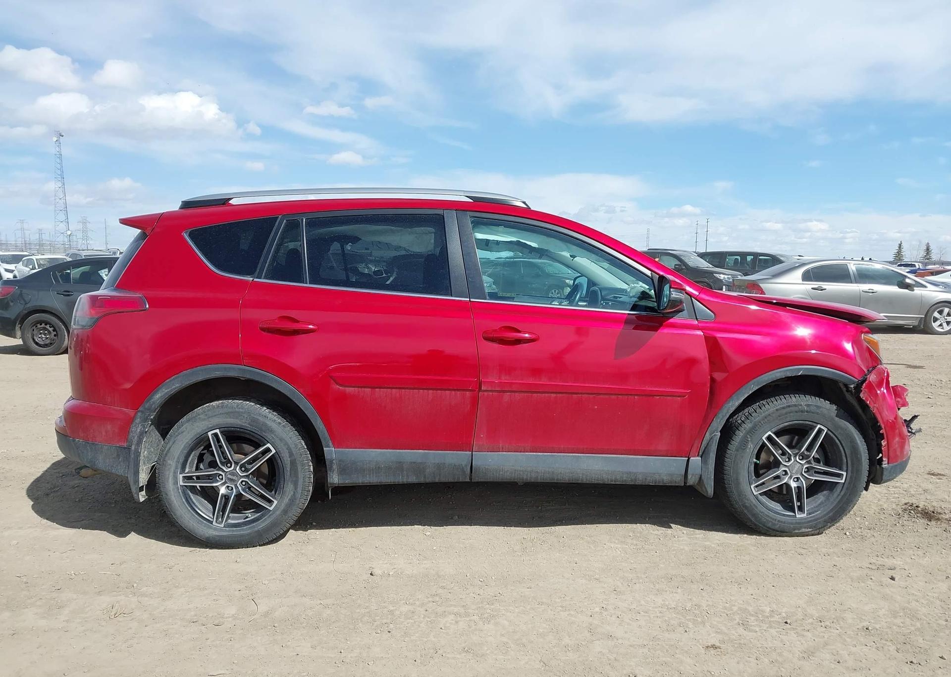 2017 TOYOTA RAV4 XLE