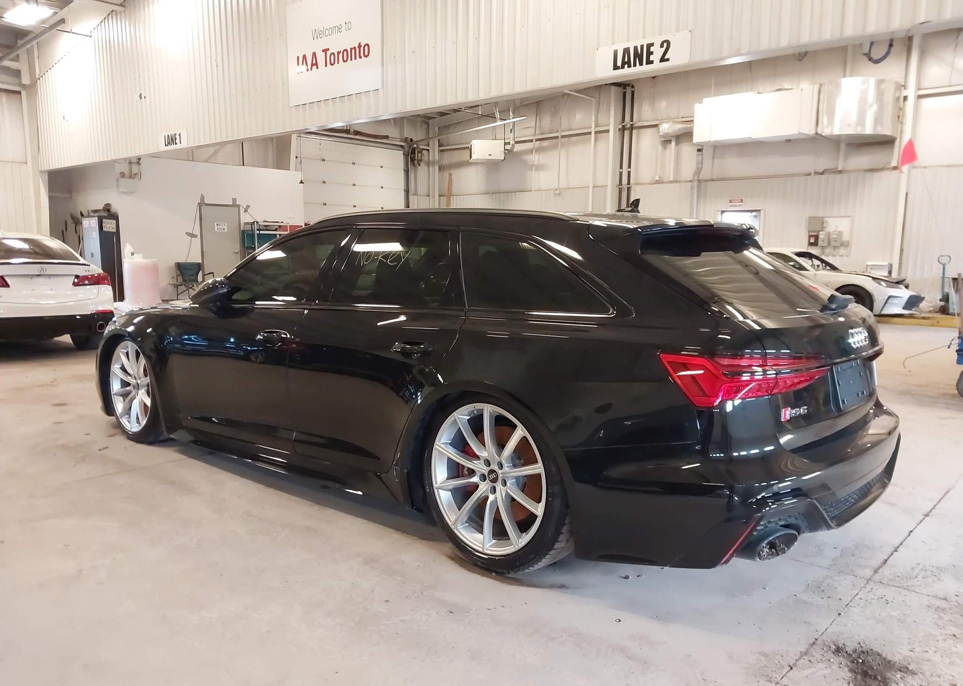 2023 AUDI RS6