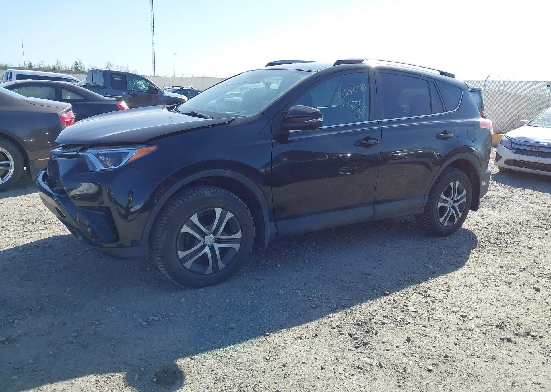 2017 TOYOTA RAV4 LE