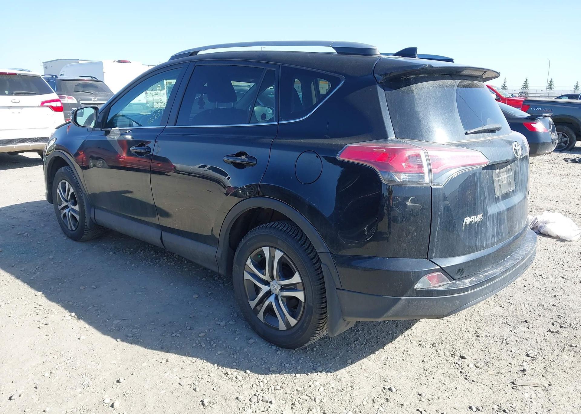 2017 TOYOTA RAV4 LE
