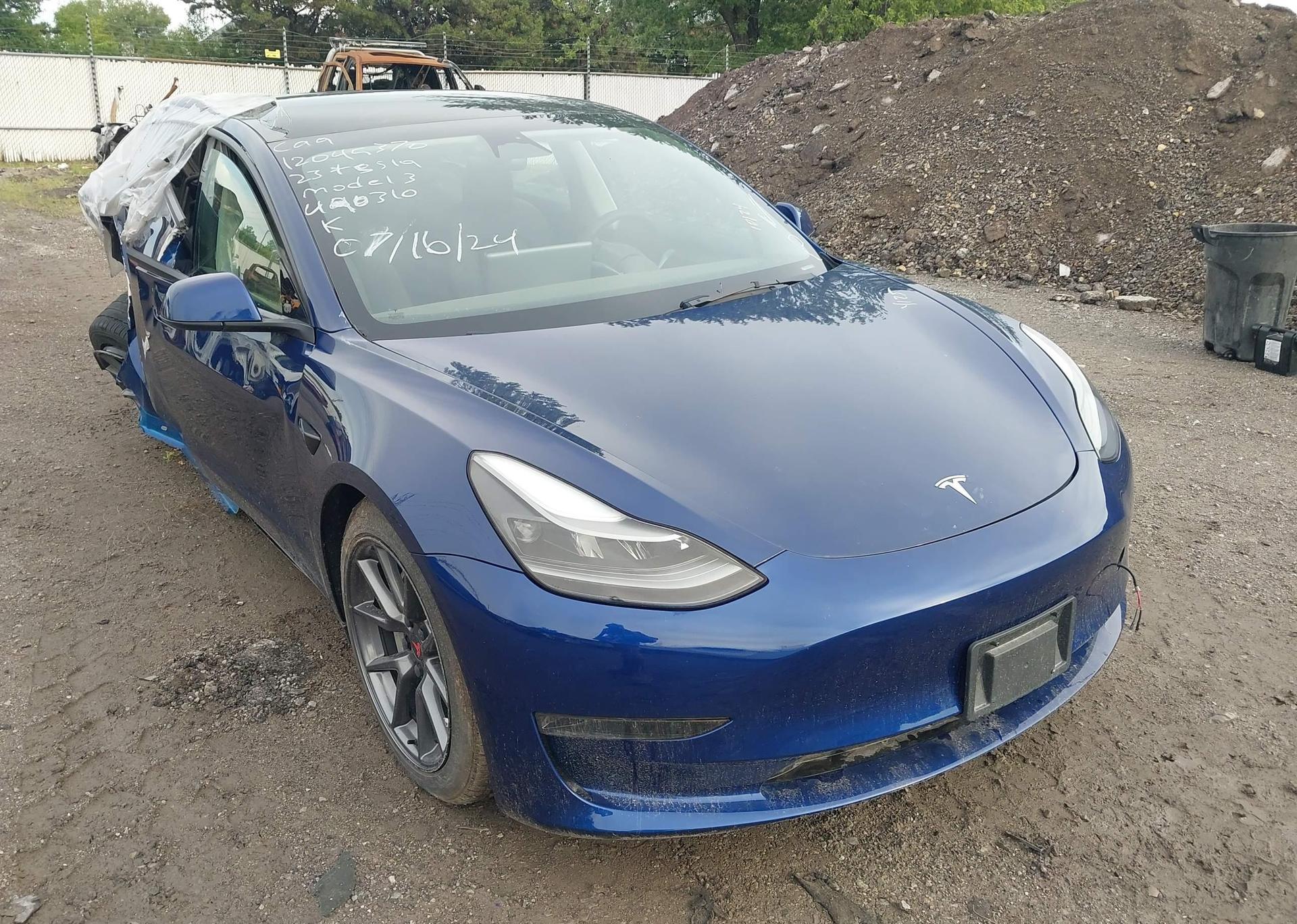 2023 TESLA MODEL 3