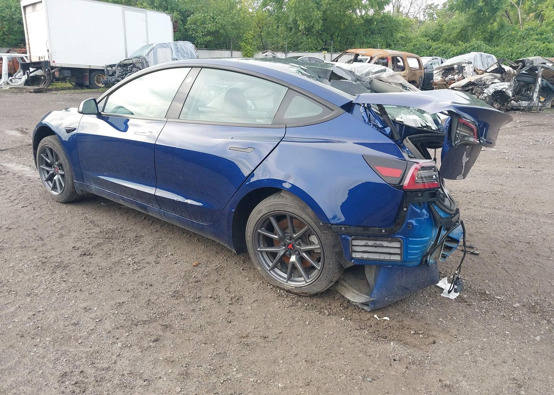 2023 TESLA MODEL 3