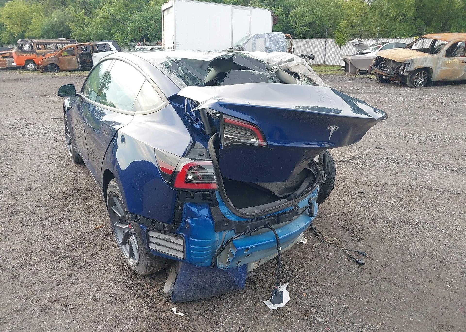 2023 TESLA MODEL 3