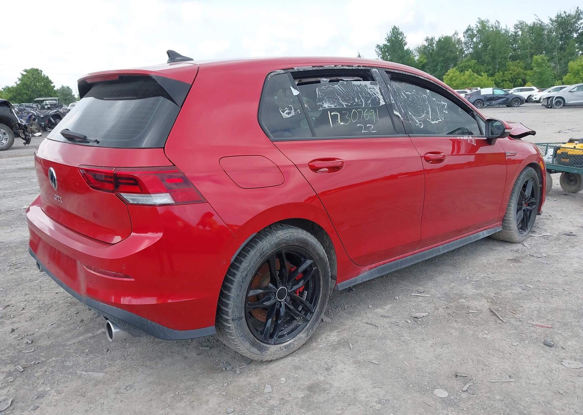 2022 VOLKSWAGEN GOLF GTI