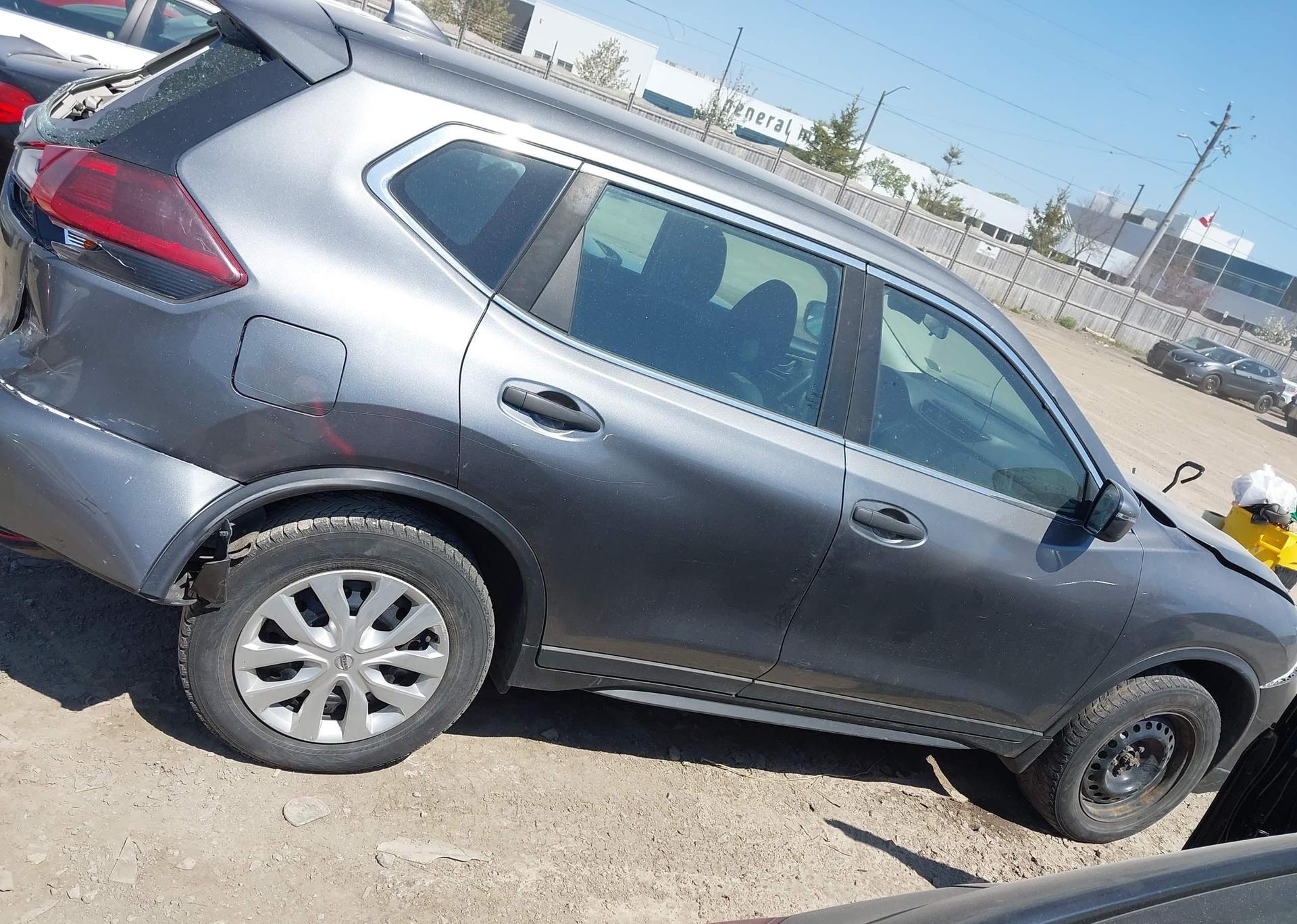 2019 NISSAN ROGUE S