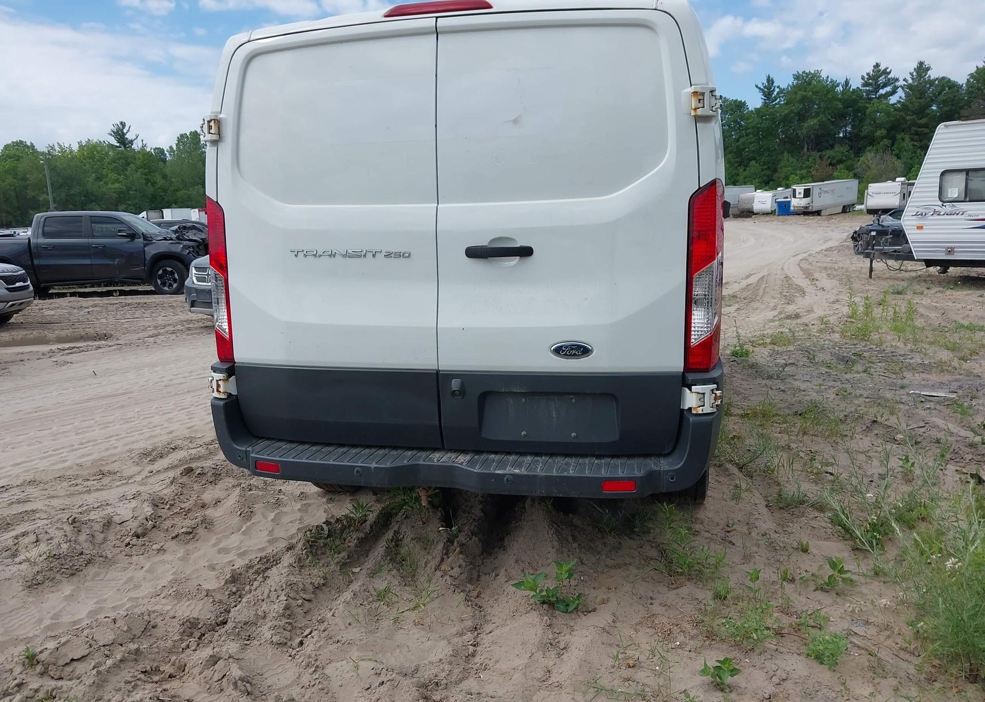 2016 FORD transit t-250
