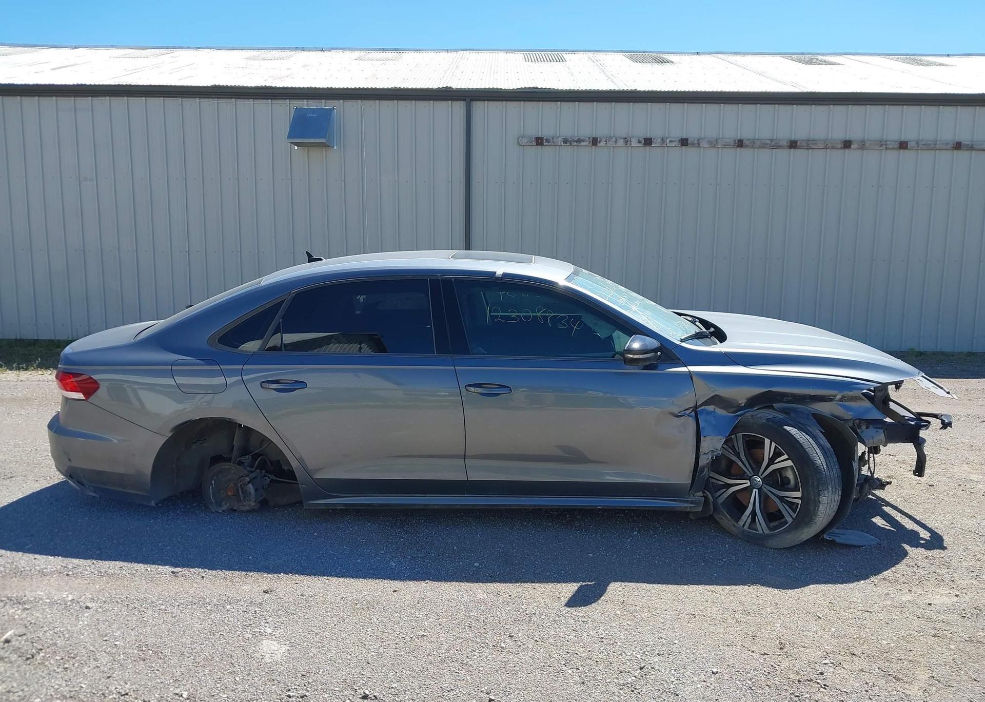 2022 VOLKSWAGEN PASSAT 2.0T LIMITED EDITION
