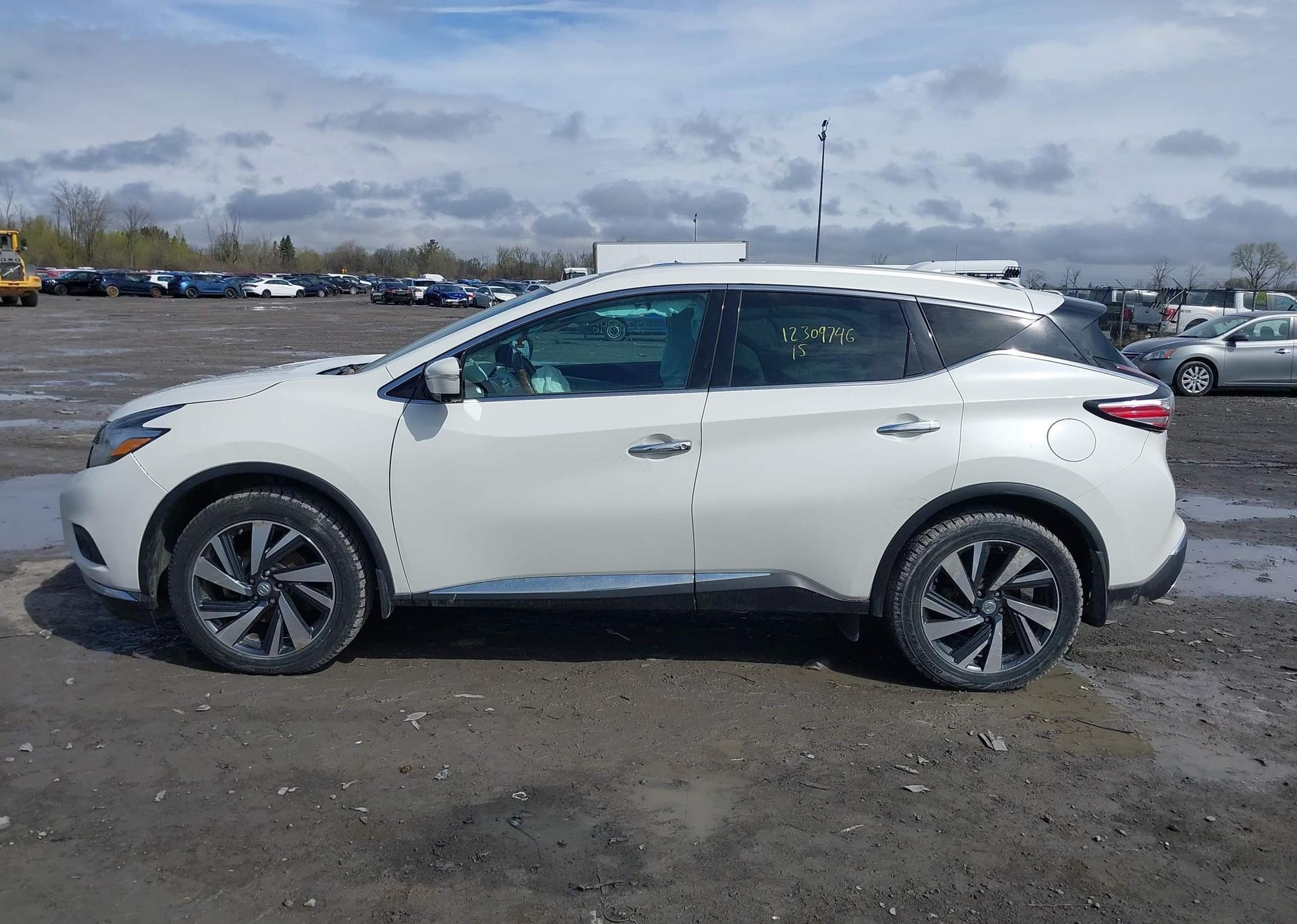 2015 NISSAN MURANO S