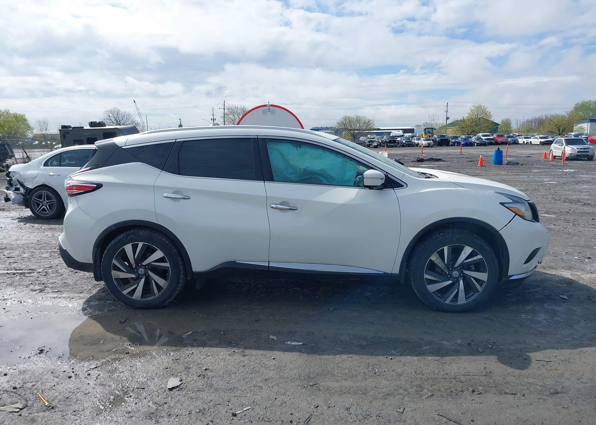 2015 NISSAN MURANO S