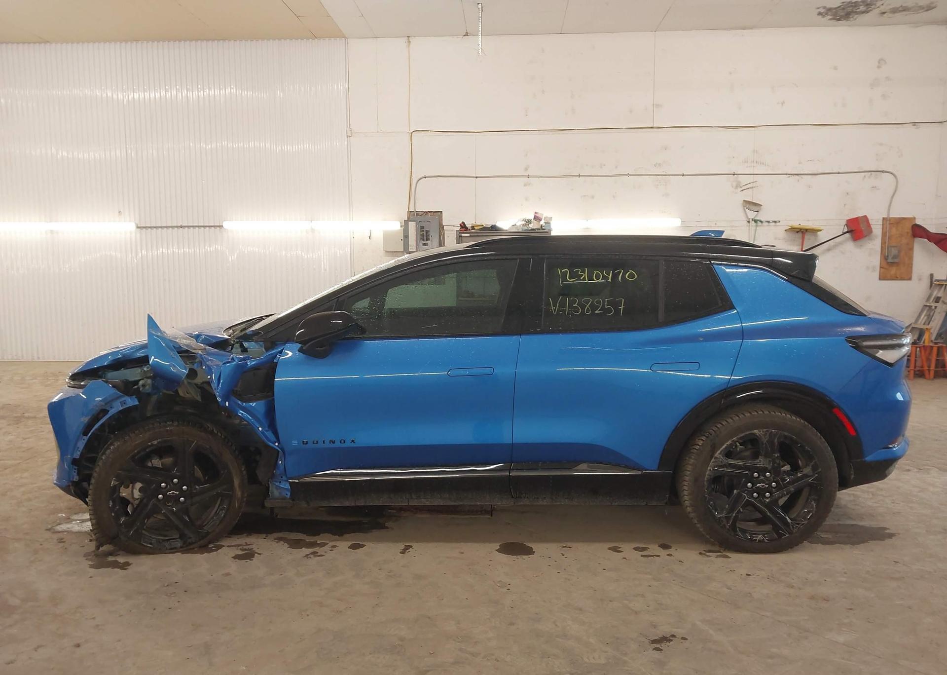 2025 CHEVROLET EQUINOX EV RS