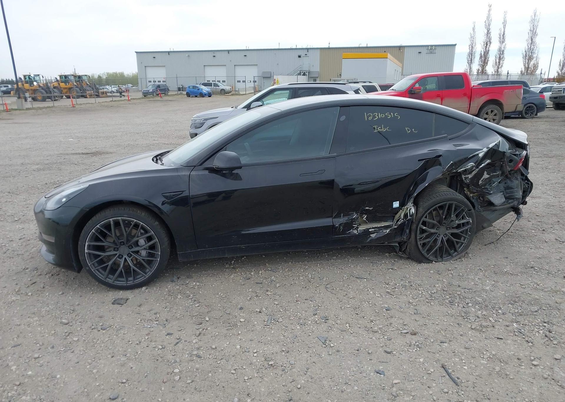 2022 TESLA MODEL 3
