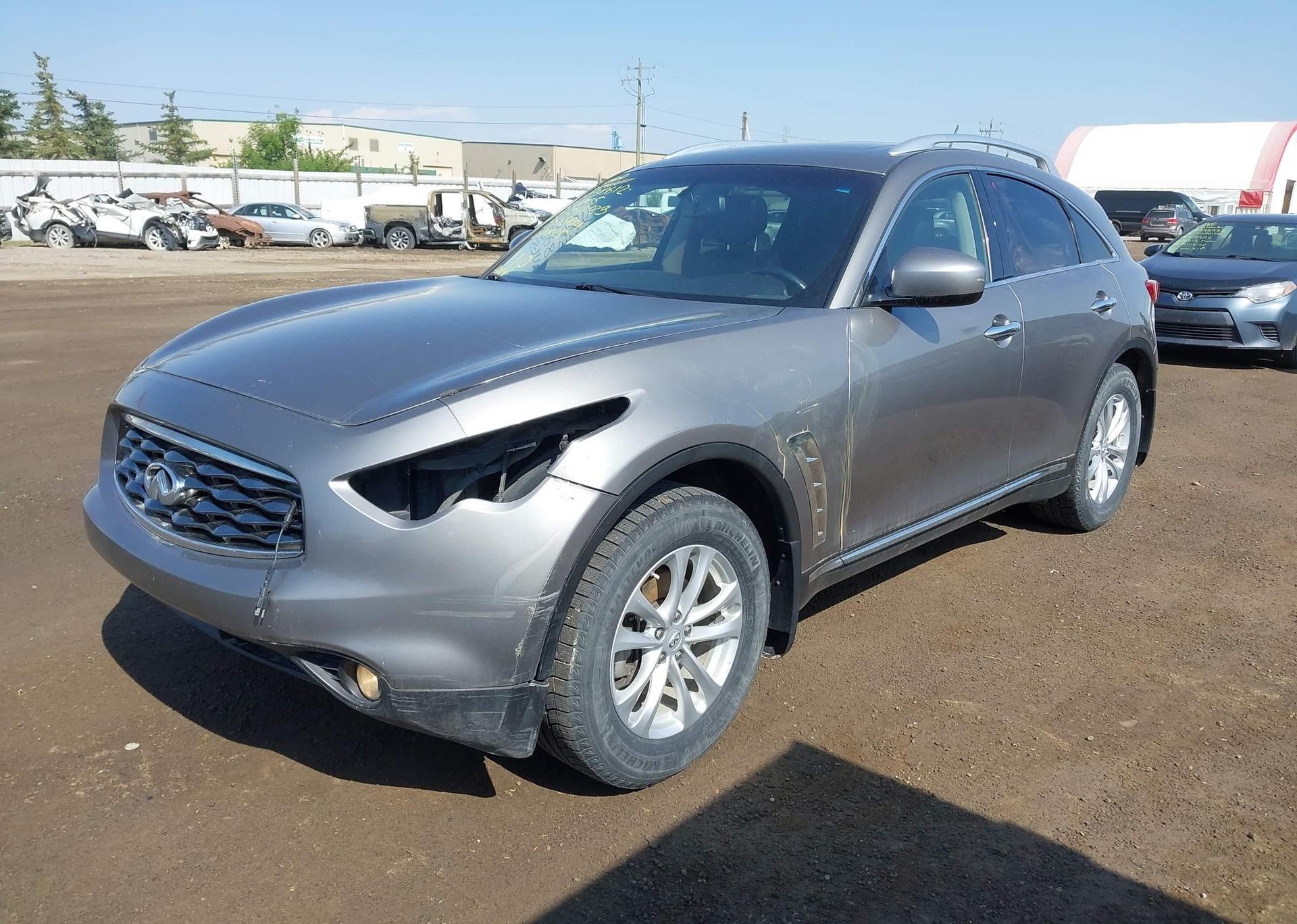 2011 INFINITI FX35
