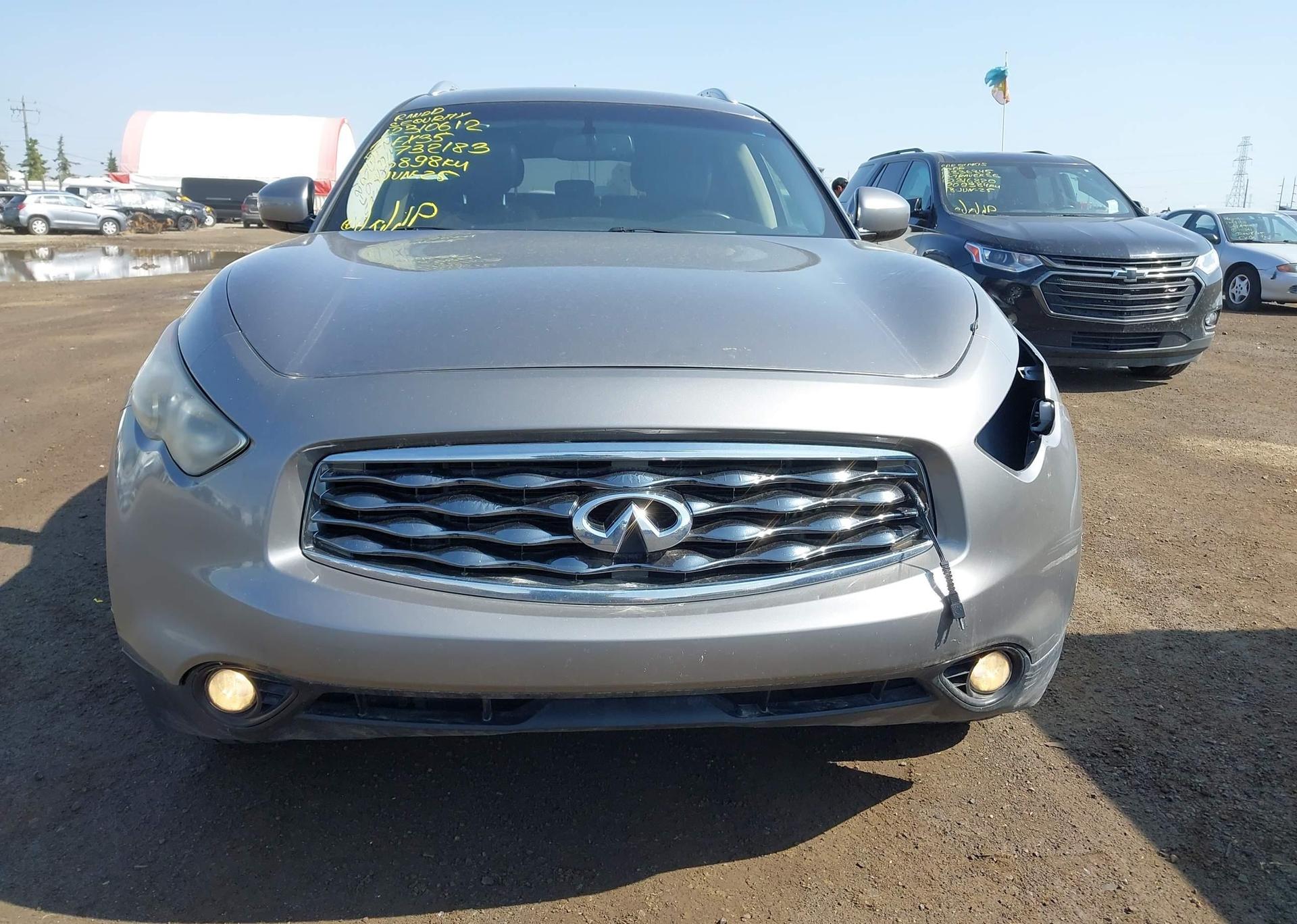 2011 INFINITI FX35