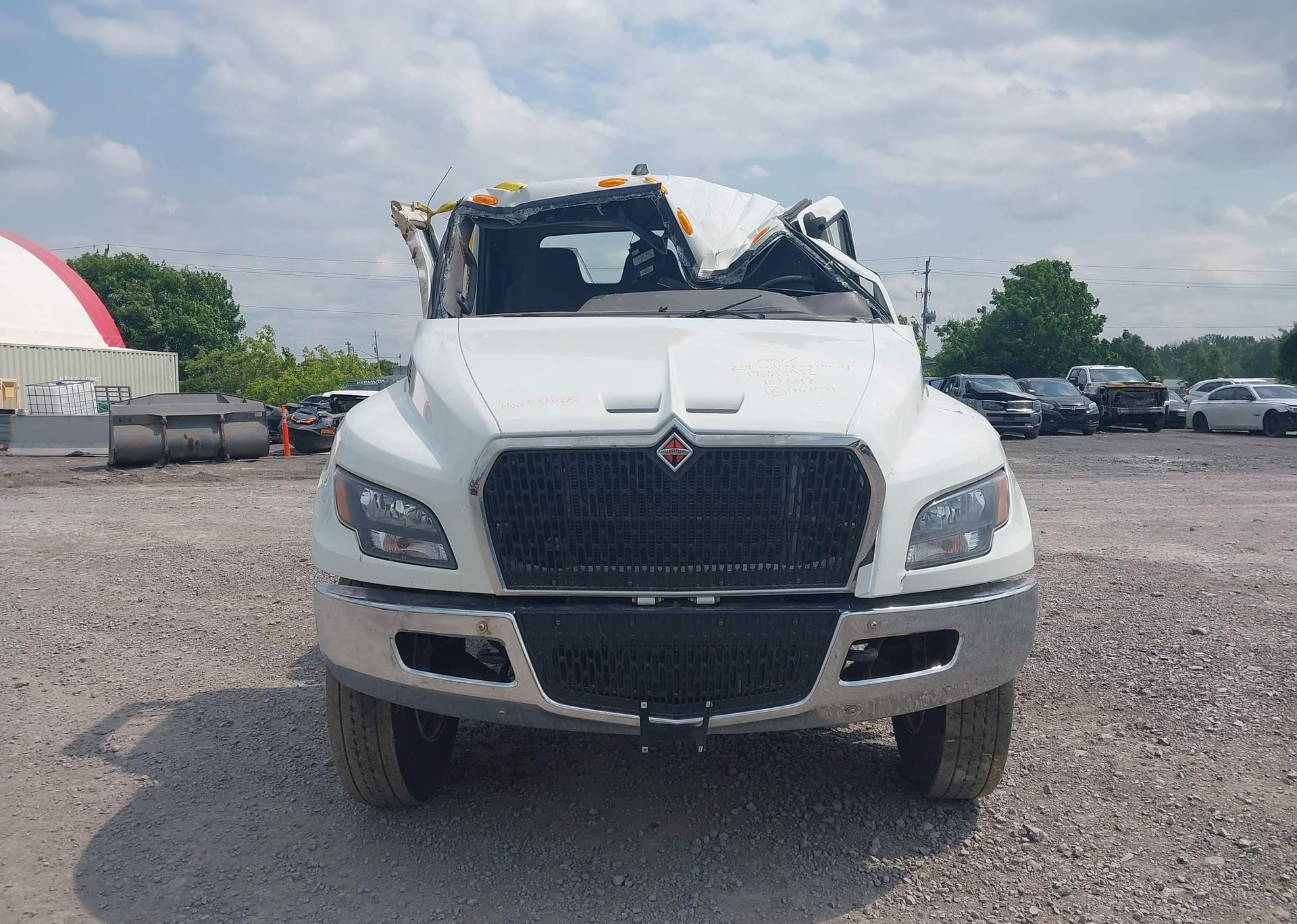 2024 INTERNATIONAL MV607