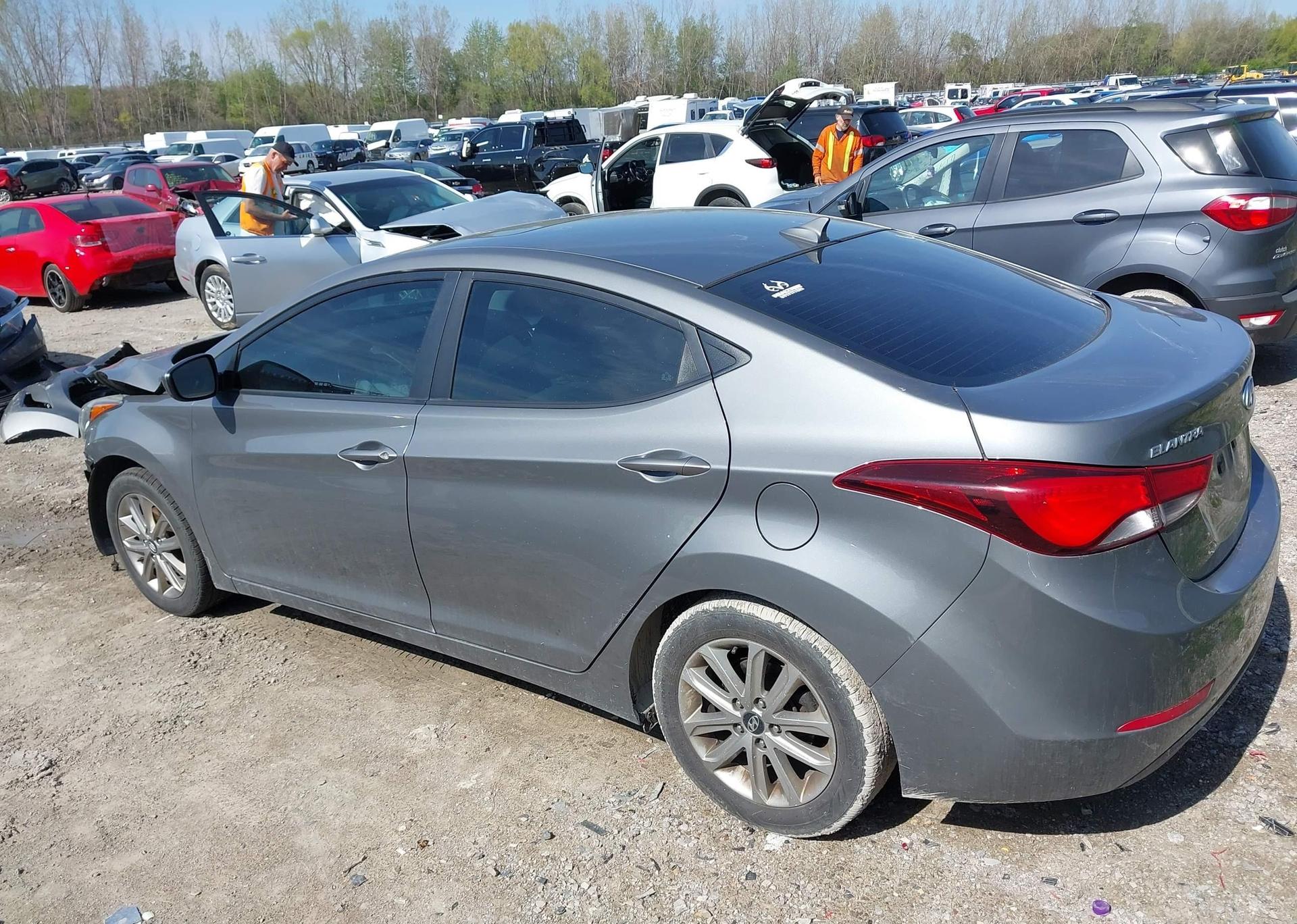 2014 HYUNDAI ELANTRA SE