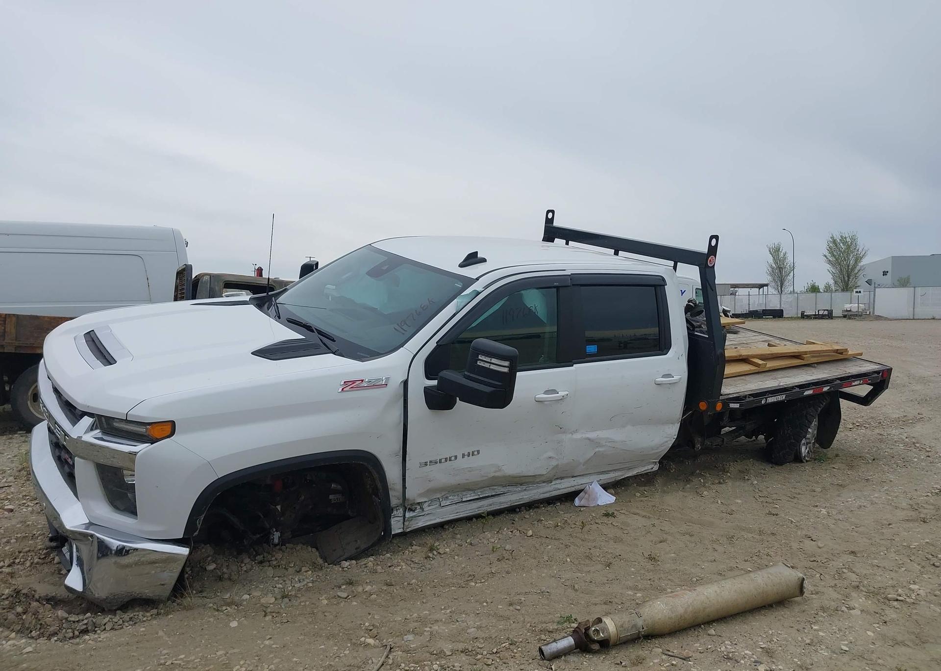 2023 CHEVROLET SILVERADO K3500 LT