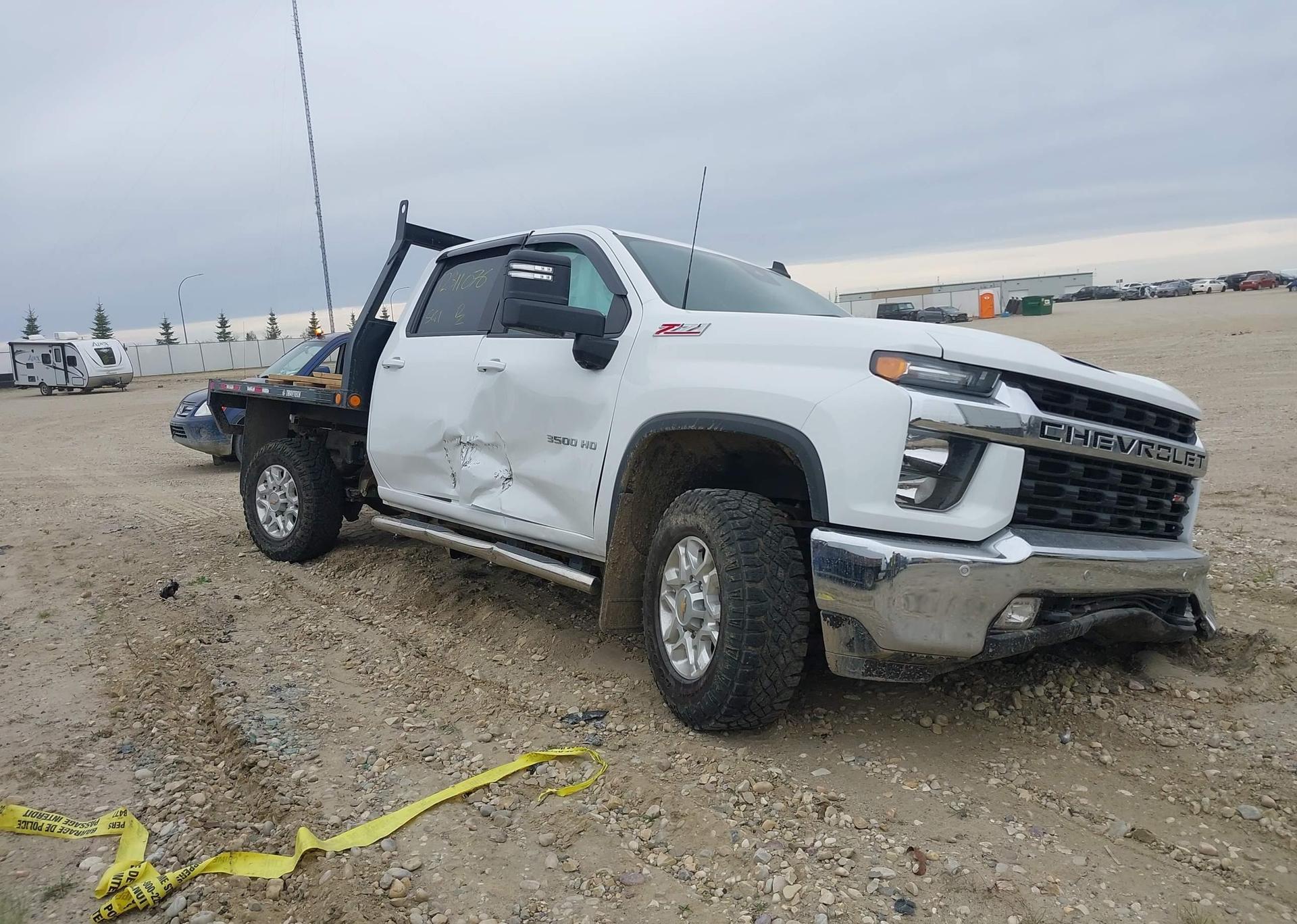 2023 CHEVROLET SILVERADO K3500 LT