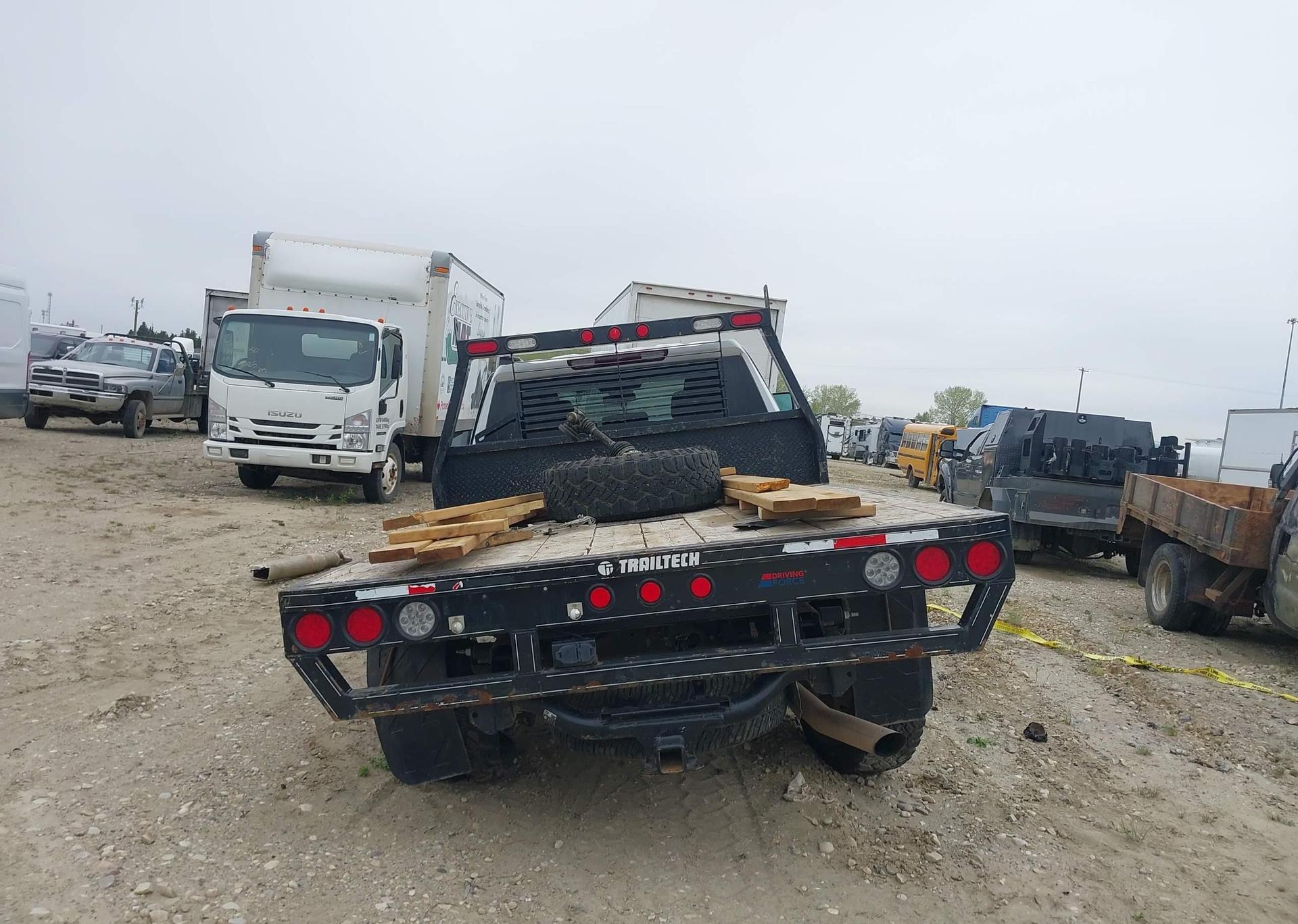 2023 CHEVROLET SILVERADO K3500 LT