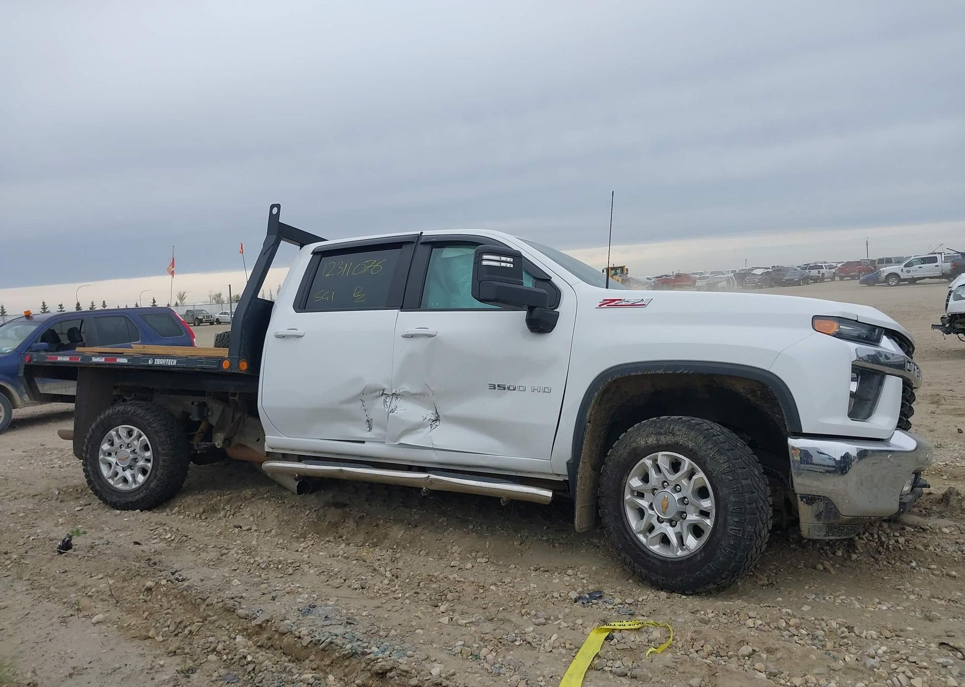 2023 CHEVROLET SILVERADO K3500 LT