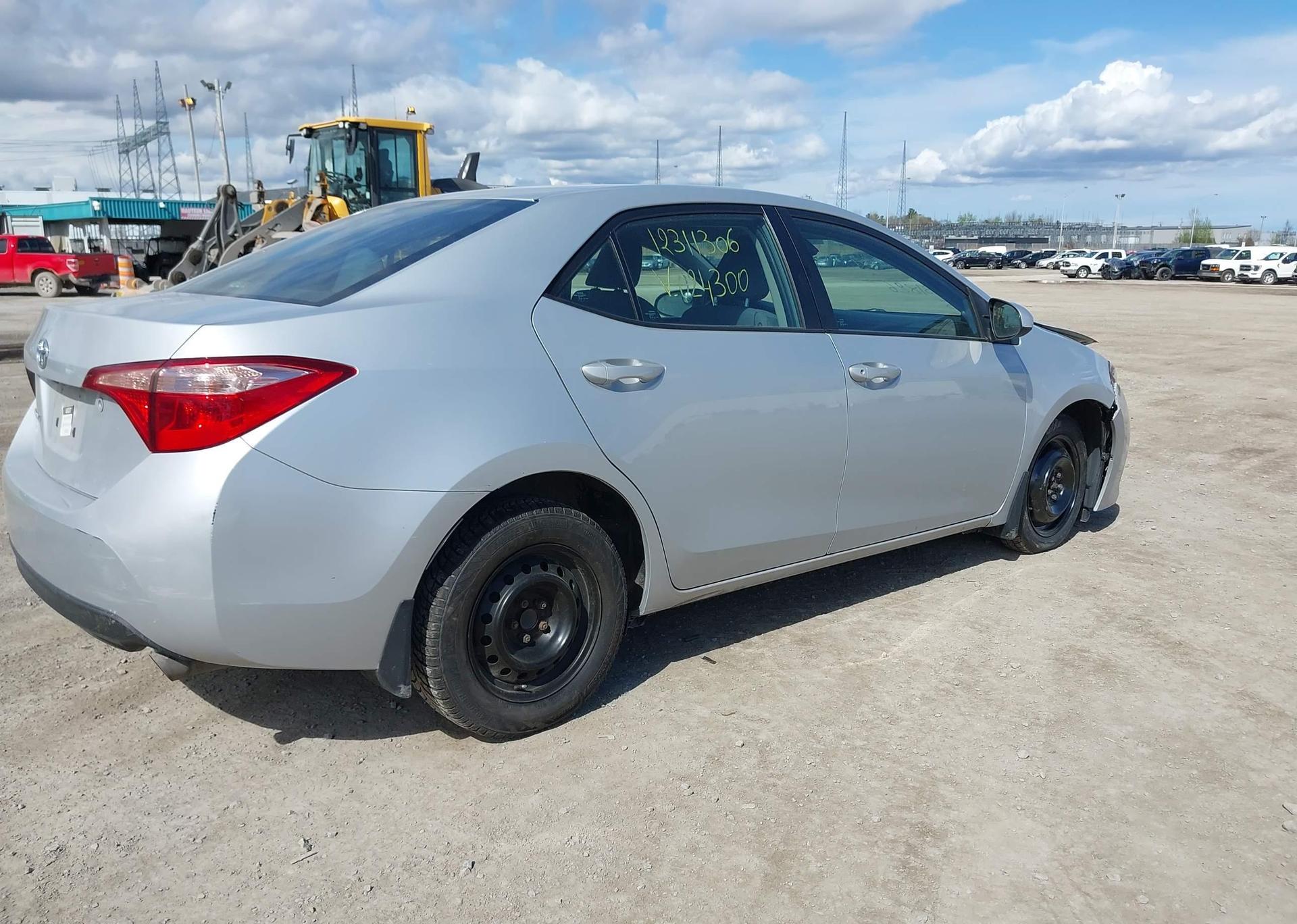 2018 TOYOTA COROLLA