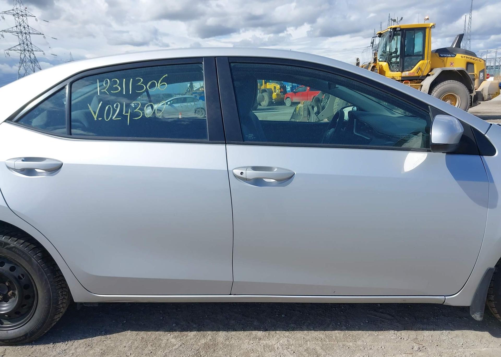 2018 TOYOTA COROLLA
