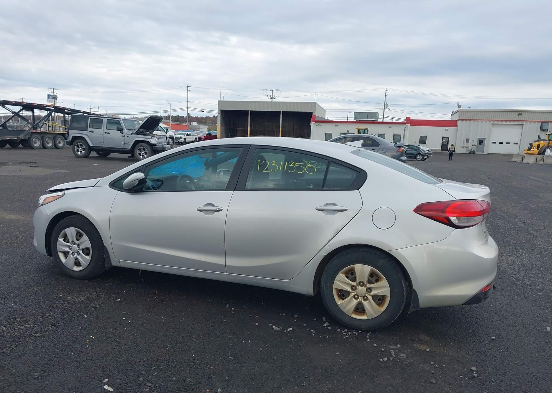 2017 KIA FORTE LX